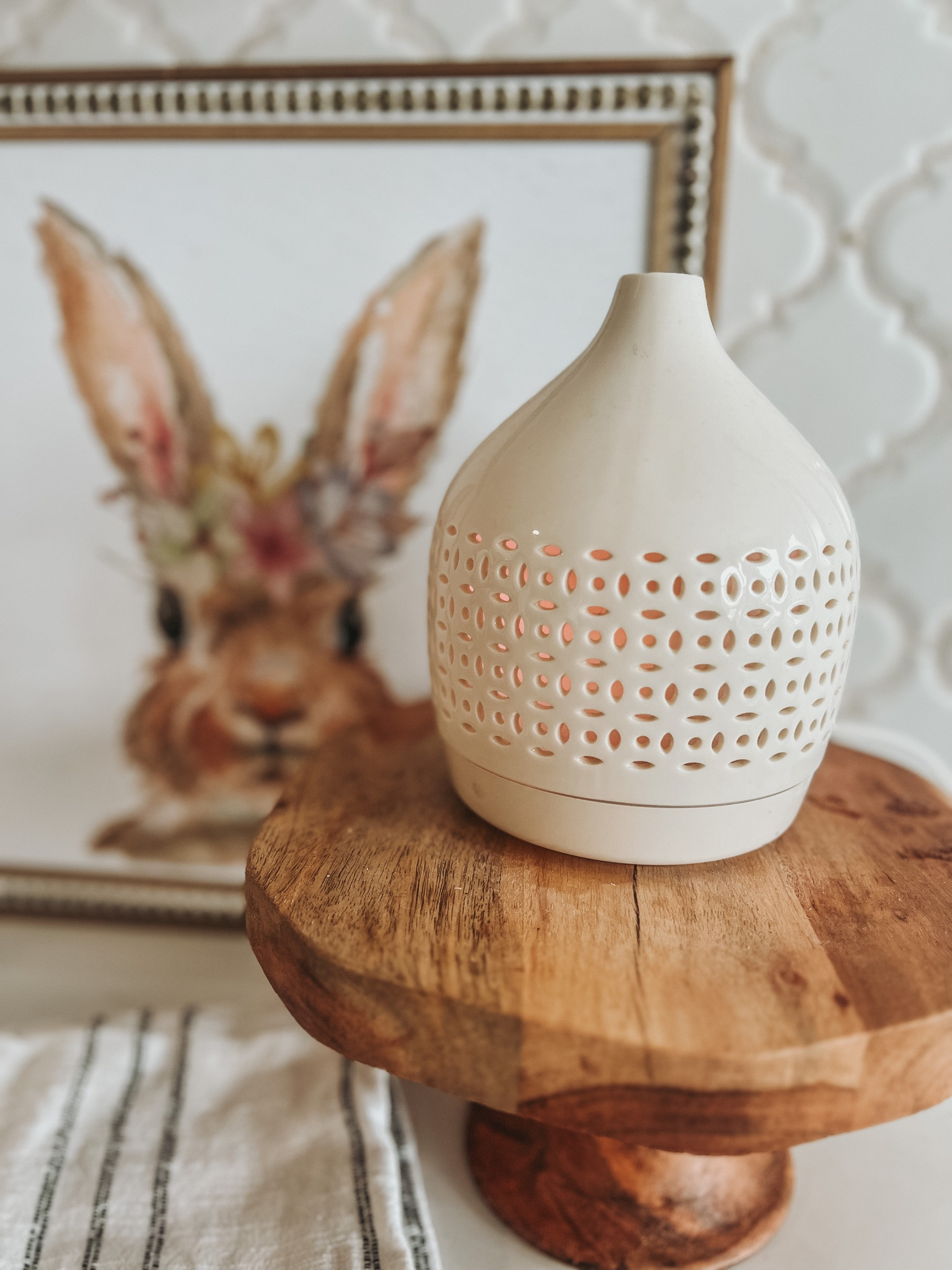 FRIDAY FAV #1: this diffuser is my favorite !!! She is sleek and beautiful and gets the job done! 

#LTKhome #LTKFind #LTKSeasonal