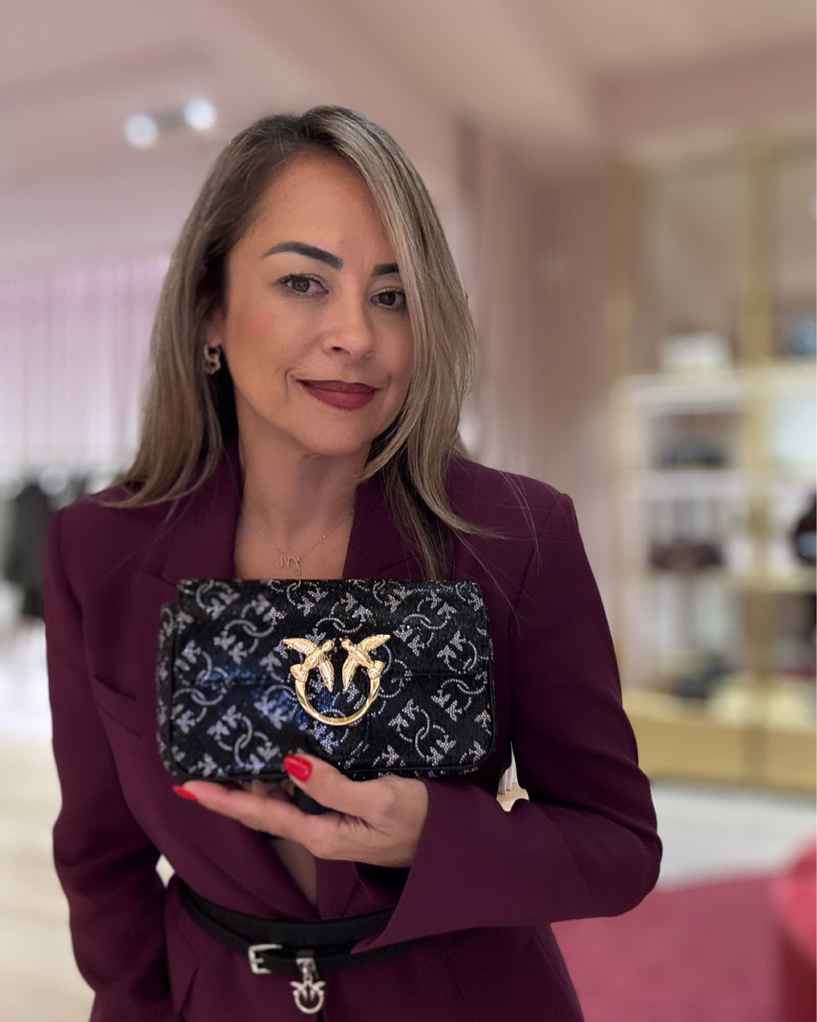 The Wallet that will make your imagination fly until you reach your dreams. Ideal for a party or an outfit in which you want to impress. 

#LTKStyleTip #LTKItBag #LTKHoliday