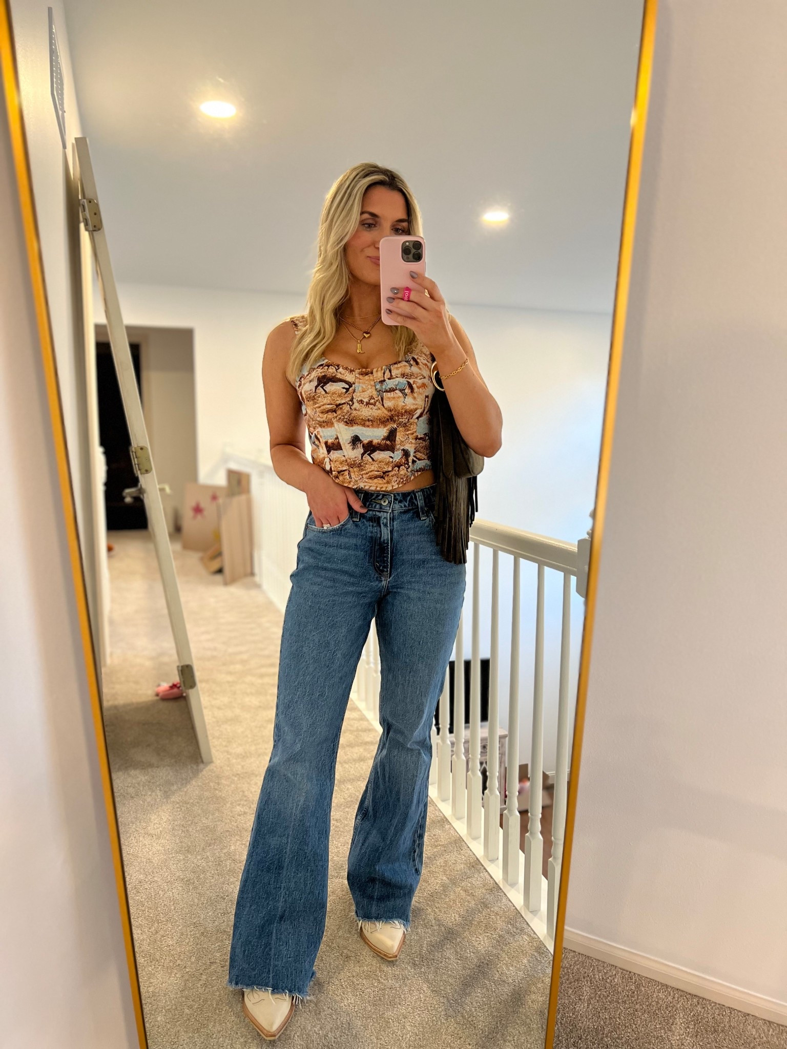Country Concert Fit 🤎
Top is from Dawn Tayler Boutique
Jewelry is Chan Sutt Pearls from Dawn Tayler Boutique 
Jeans: 27 Long Curve Love

#LTKootd #LTKSaleAlert