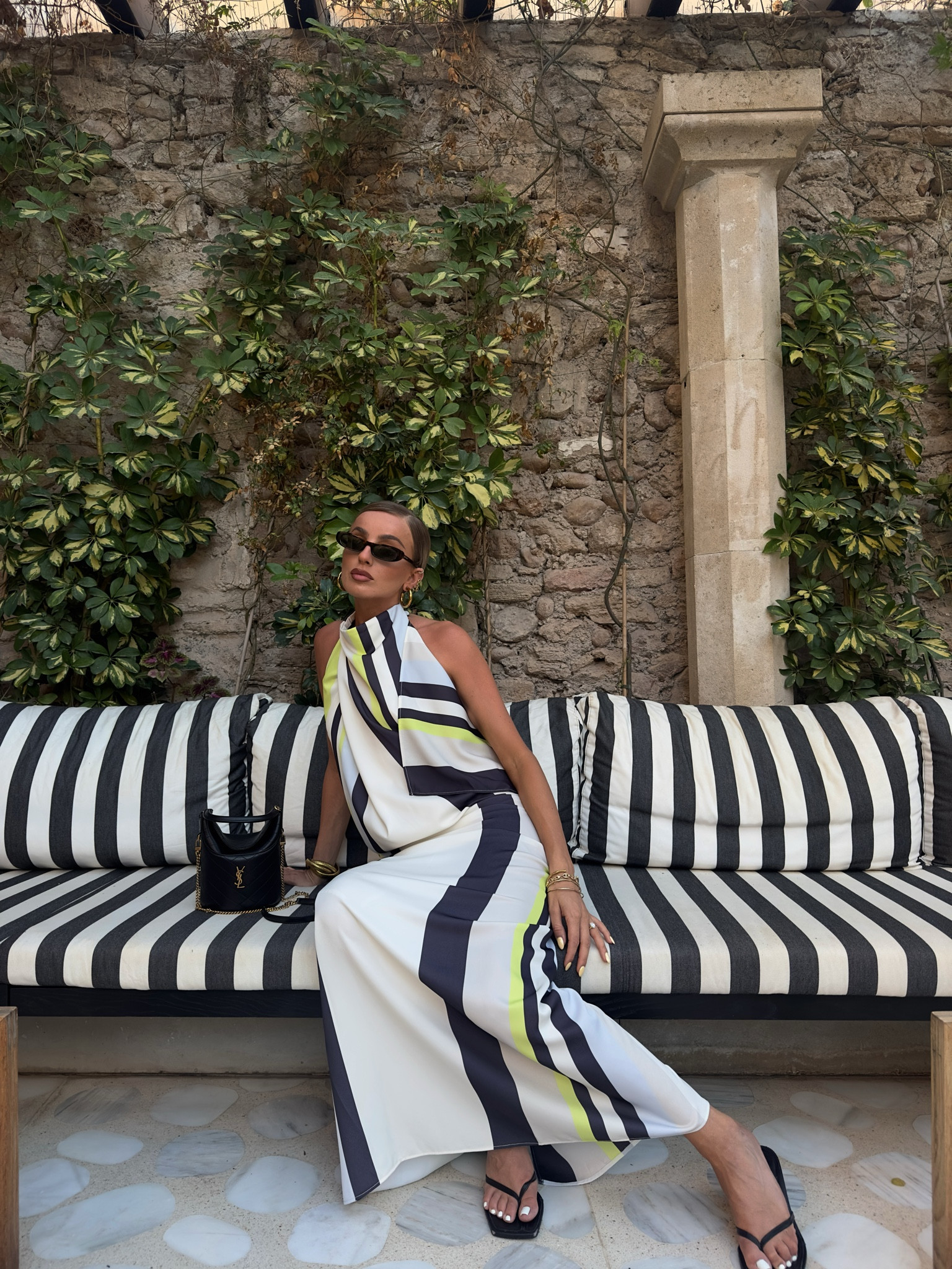 wedding guest /
Holiday dress 