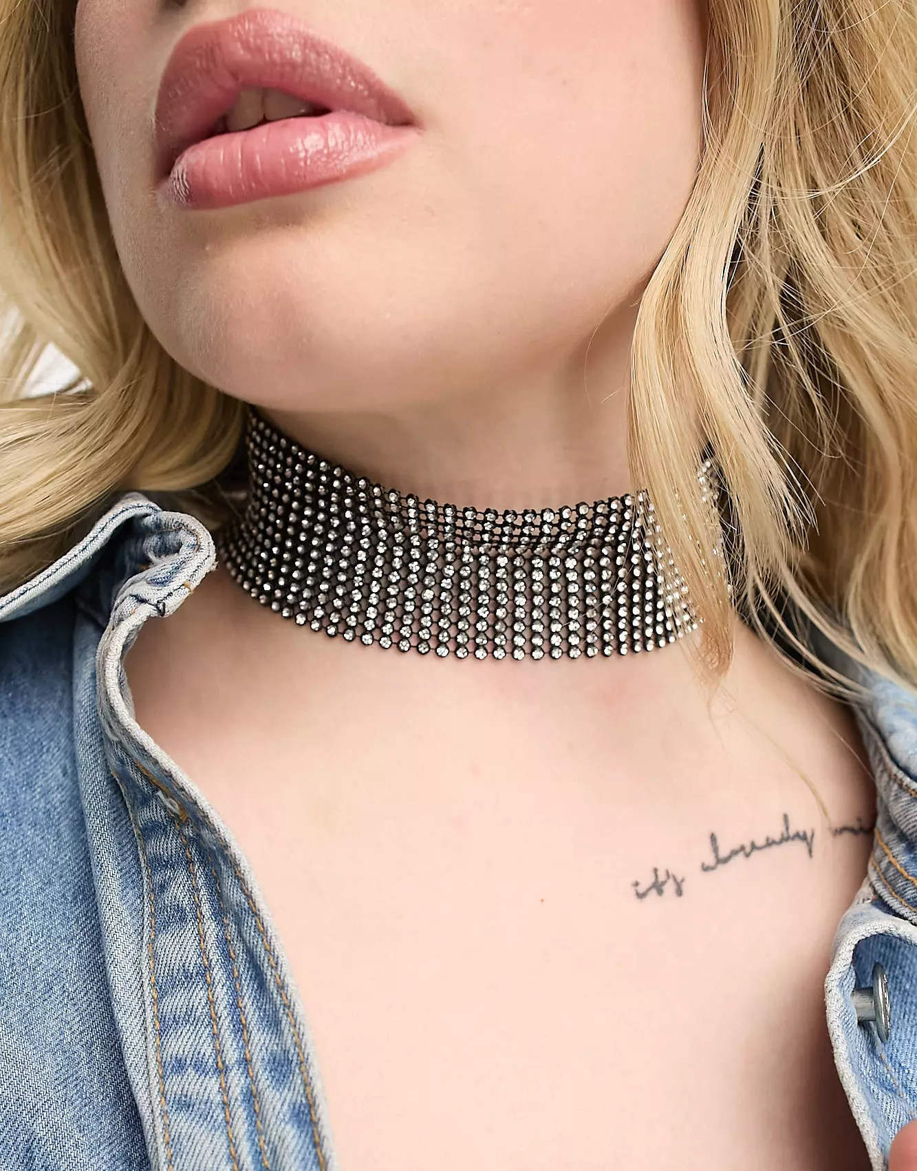 ASOS DESIGN Curve - Large collier ras de cou à strass | ASOS (Global)