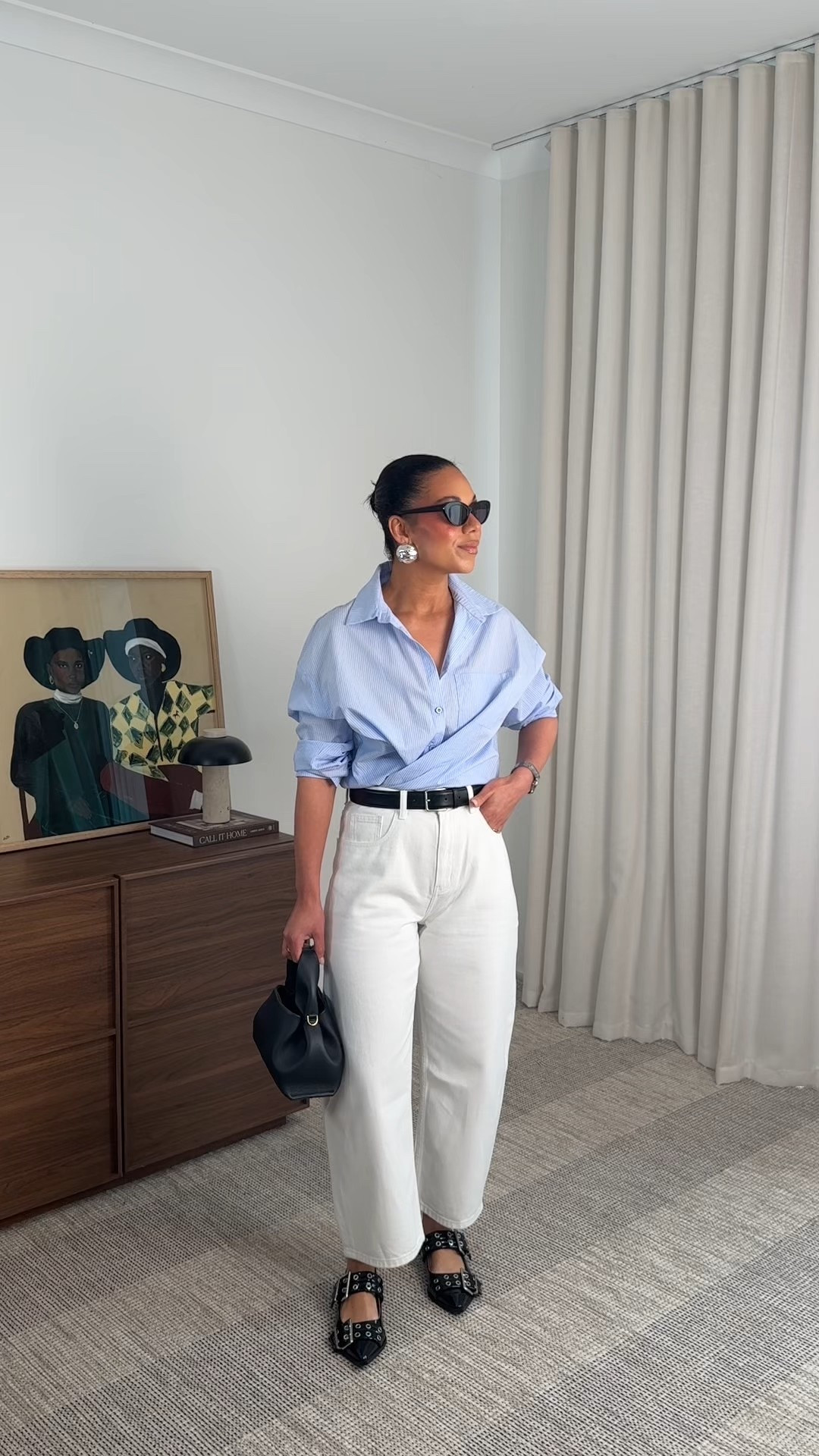 Styling ideas for white barrel leg jeans 

#LTKjeans #LTKstyletip #LTKaustralia