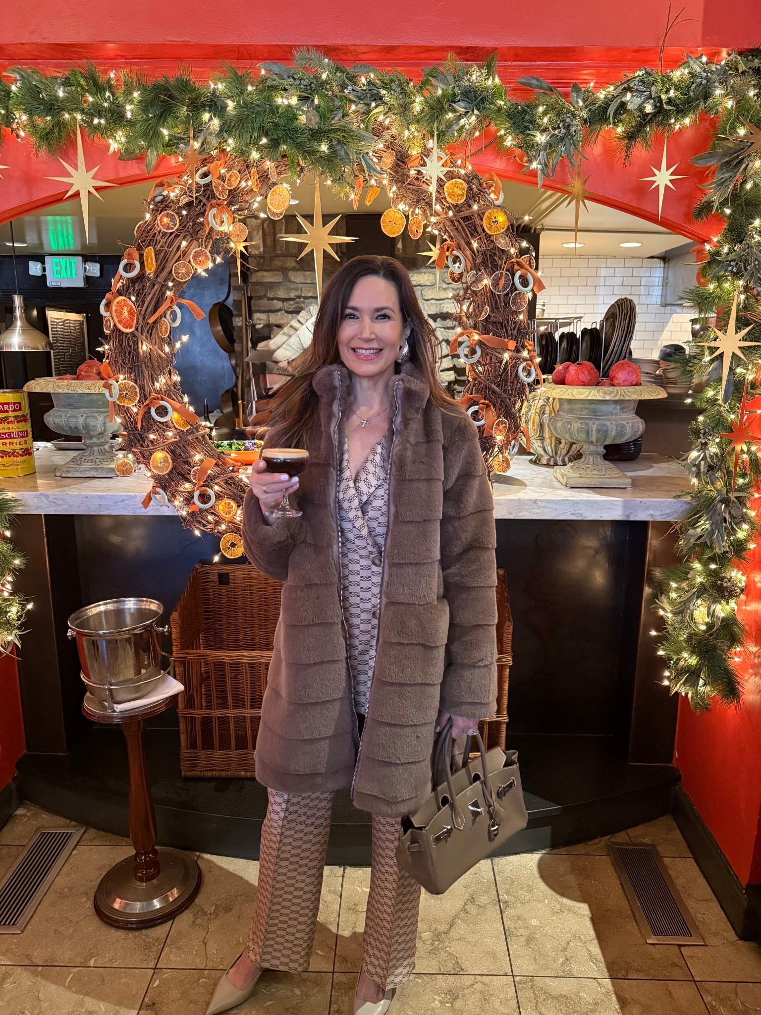 Best time at our girl’s Christmas gathering today ☕️🍸🎄

Outfit details: 🤎👜
Silk Blazer & Pant Set
Faux Fur Coat in Mocha 
Hermes Heels
Shoulder Birkin
Silver tear drop earrings
Silver & Simulated Diamond Cross Necklace 



#LTKootd #LTKHoliday #LTKdayinmylife