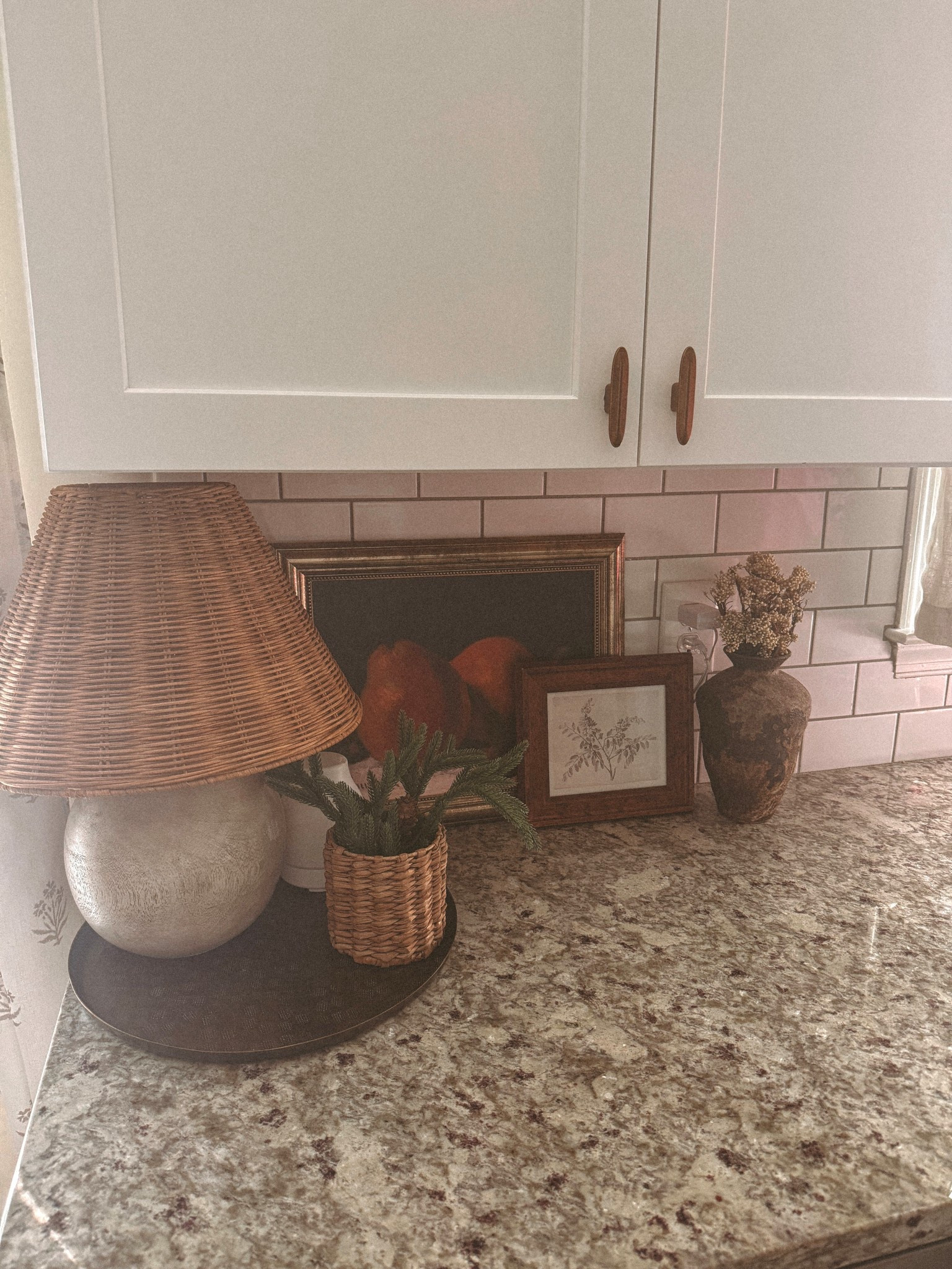 kitchen decor, organic modern, cottage core, vintage, Amazon find, target find, interior design, kitchen island decor 


#LTKHome