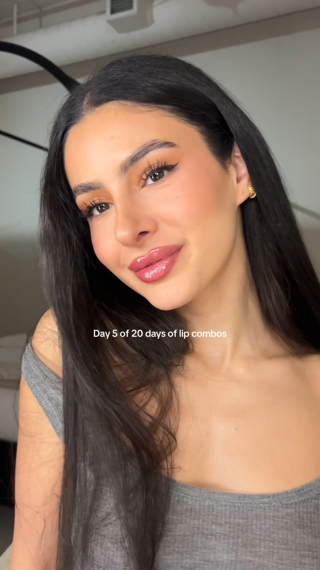 Day 5 of 20 days of lip combos

Charlotte tilbury magic serum
Benefit benetint 
Saie lip liner - twist
Lancome lip gloss - 05



#LTKHoliday #LTKFindsUnder50 #LTKBeauty