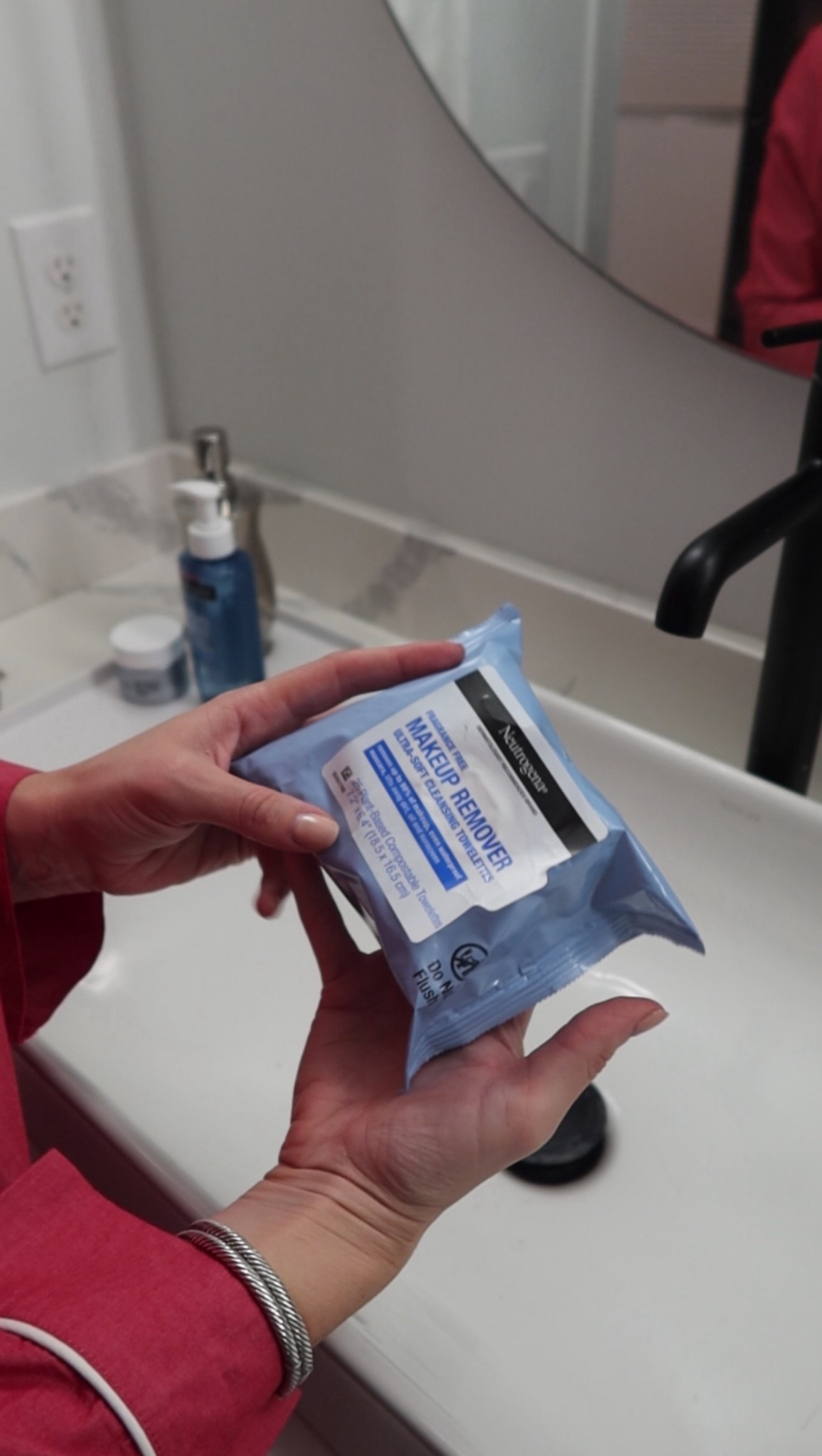 If you have no energy for a full night time routine, just do this. Take the make up off with make up remover wipes! 

#LTKBeauty