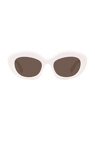 Loewe Curvy Sunglasses in Ivory & Brown - Ivory. Size all. | FWRD 