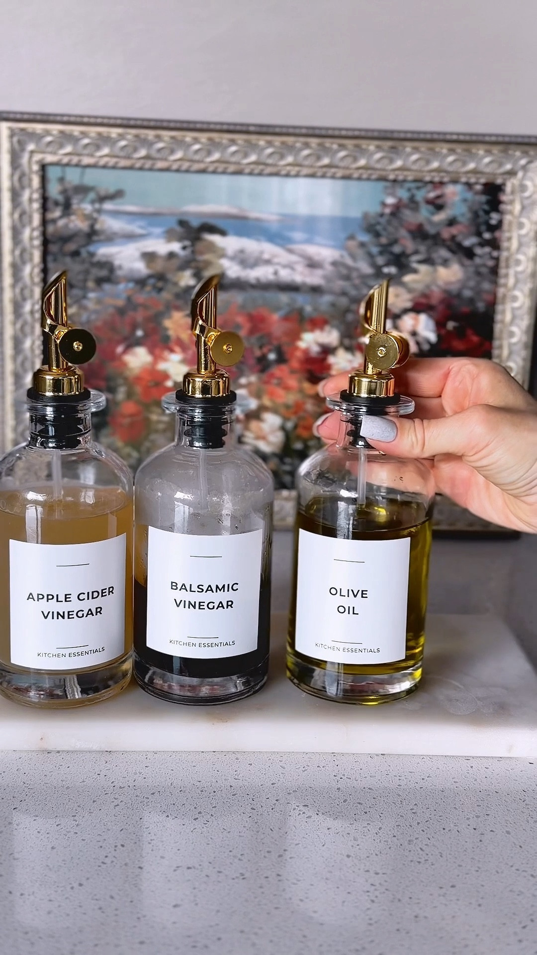 Sometimes it’s the smallest details that completely elevate a space. I upgraded my everyday oils and vinegars with these minimal glass dispensers and I love how clean and organized everything looks now. It makes cooking feel even more intentional (and honestly… a little more aesthetic too). Little kitchen reset, big difference 🤍

#KitchenUpgrade
#KitchenOrganization
#HomeAesthetic
#CookingEssentials
#SimpleHome

#LTKHome #LTKfoodie