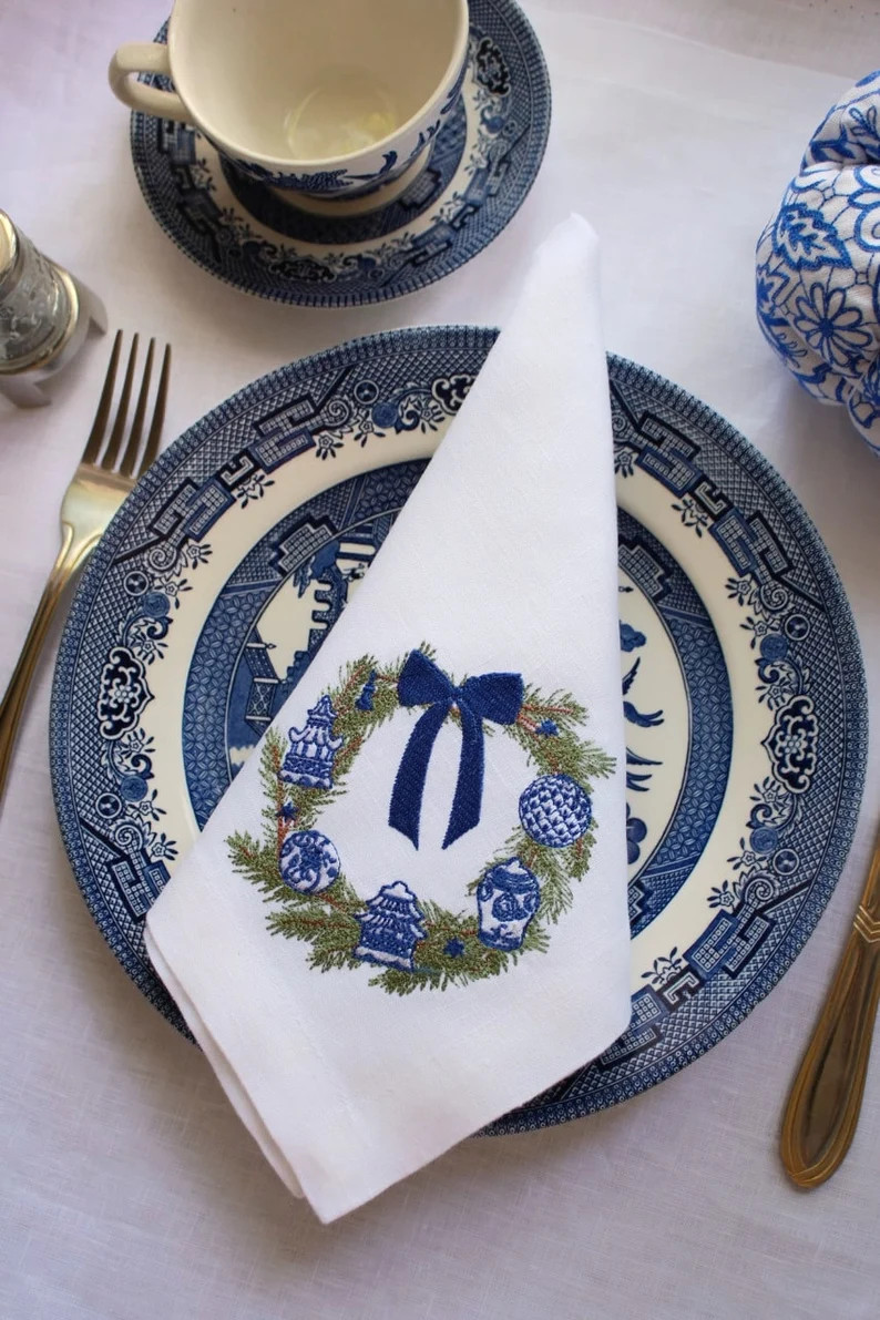 Chinoiserie Christmas Wreath with Ornaments embroidered cloth napkins, decoration, Holiday Table ... | Etsy (US)