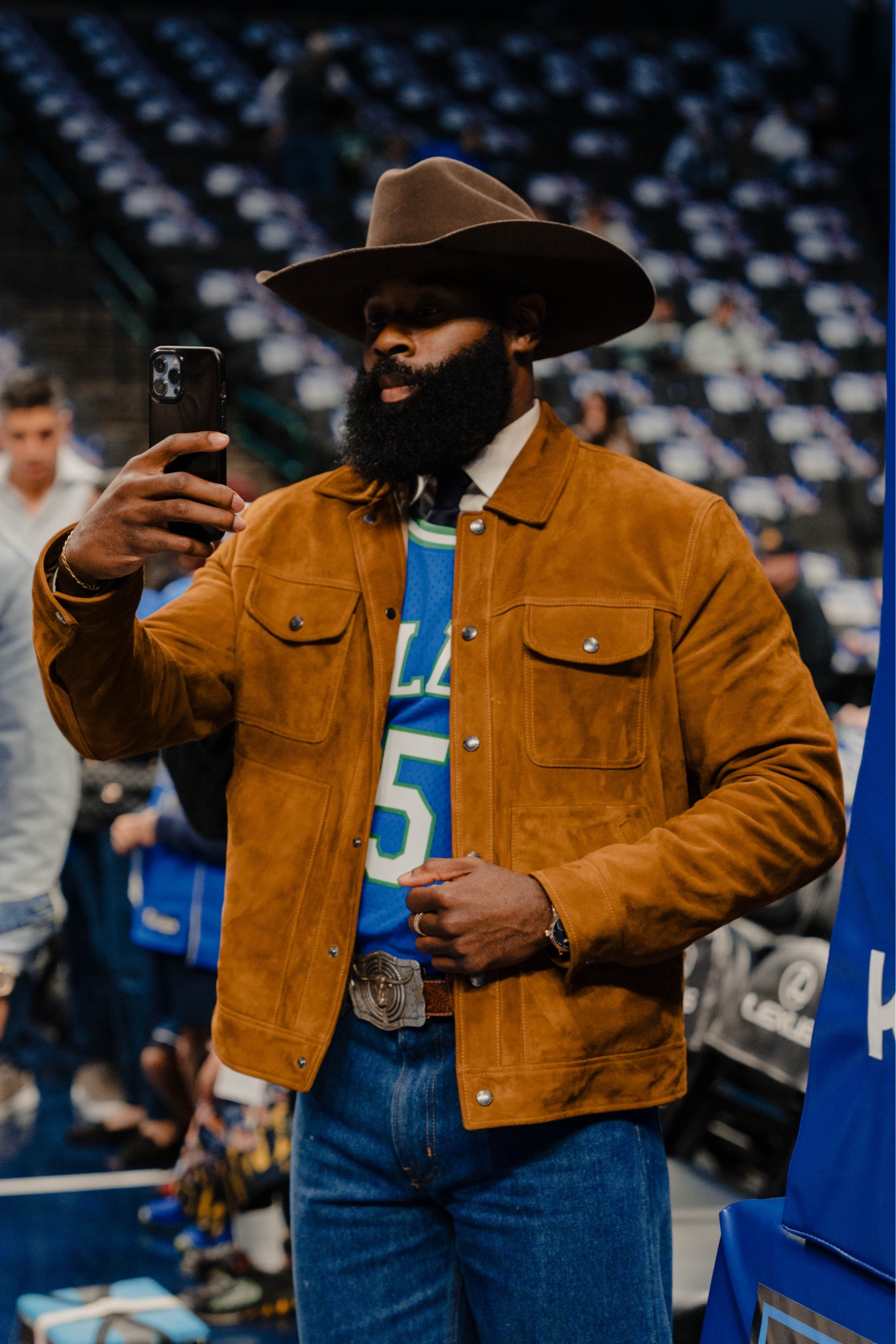 A Real life Dallas Maverick. 

#LTKSeasonal #LTKStyleTip #LTKMens