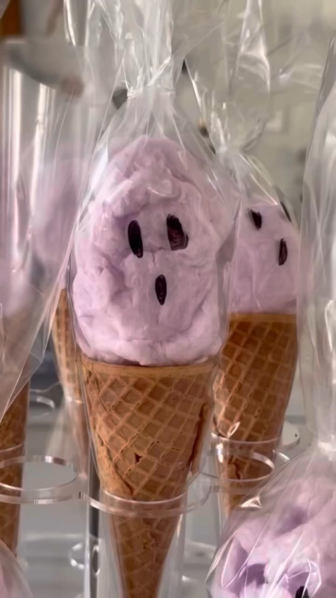 These ghost treats are a huge hit with the kids! They only took a few minutes to make and everyone loved them!

Ingredients:
-sugar cones
-candy corn or m&ms
-cotton candy
-cellophane bags
-clear hair ties 
-sharpie

I can’t wait to see your versions of these 🖤

#adaydreamblog #halloween #ghost #spookyseason #partyfavors #halloweenpartyideas #kidshalloween #diyhalloween #spooktacular #spookyszn #bermonths #momlife #cottoncandy