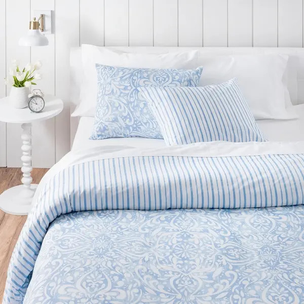 Martha Stewart Avery Medallion 3 Piece Duvet Cover Set | Bed Bath & Beyond