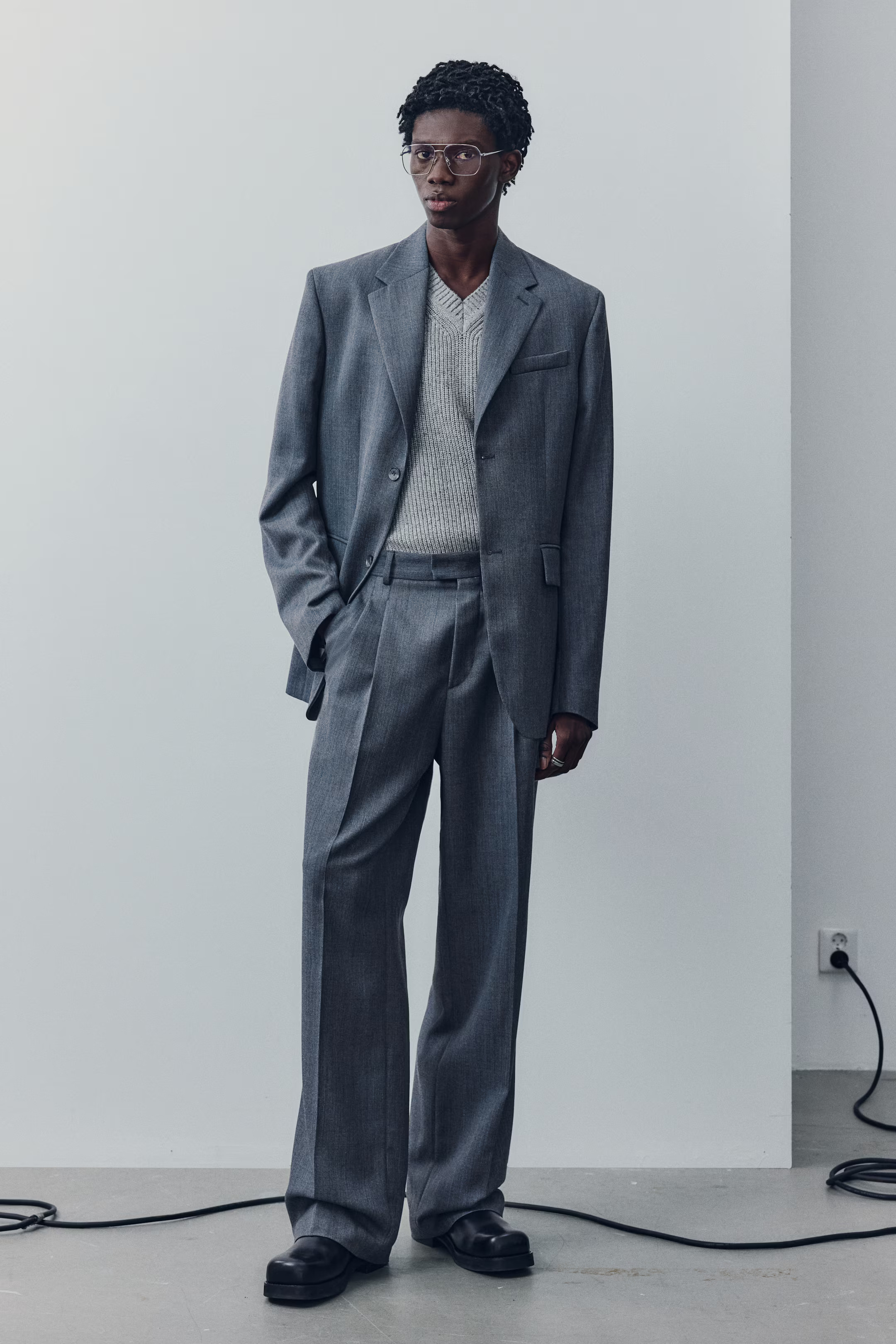 Wool-blend suit trousers | H&M (UK, MY, IN, SG, PH, TW, HK)