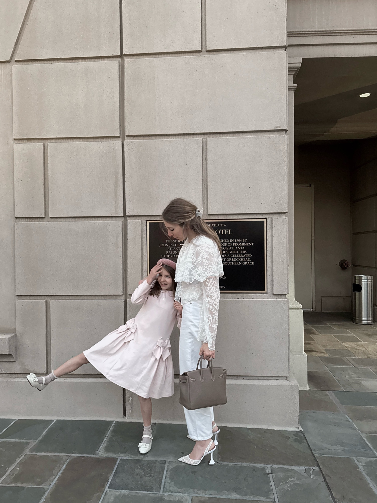 Bad photo of a good outfit 🤍 My most worn jeans in the perfect white for spring! 