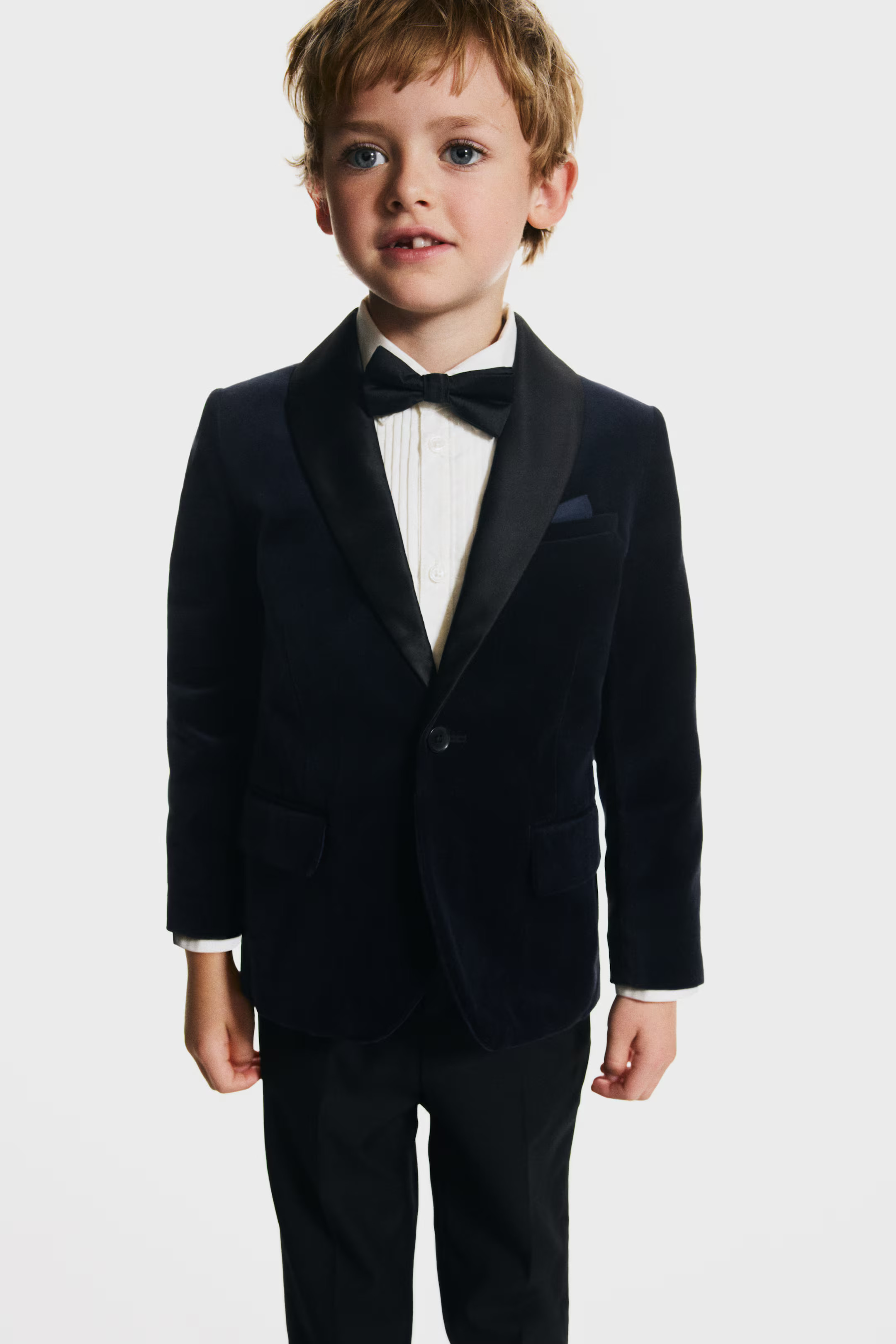 Velvet tuxedo jacket | H&M (UK, MY, IN, SG, PH, TW, HK)