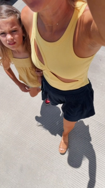Yellow cutout tank small

#LTKdayinmylife #LTKMothersDay #LTKootd