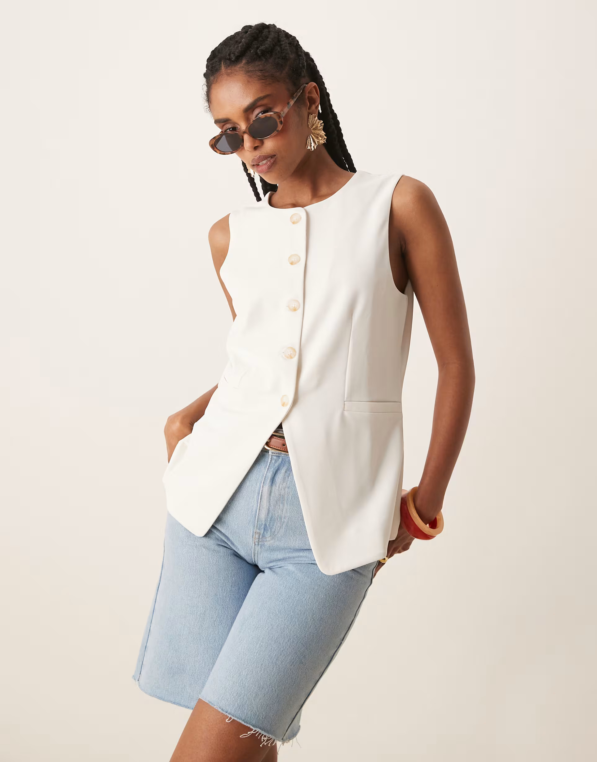 JDY – Longline-Weste in Weiß mit eckigem Ausschnitt | ASOS (Global)
