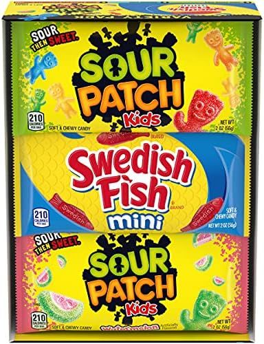 Amazon.com : SOUR PATCH KIDS & SWEDISH FISH Soft & Chewy Candy Variety Pack, 18 Individual Snack ... | Amazon (US)