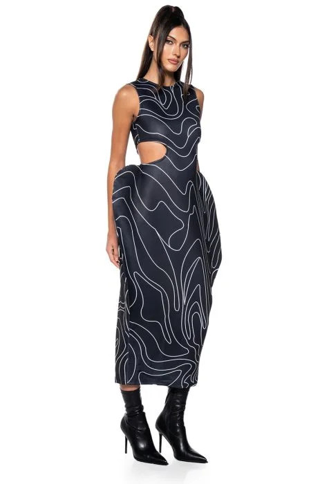 WAVY BABY SLEEVELESS SCUBA MIDI DRESS IN BLACK WHITE | AKIRA