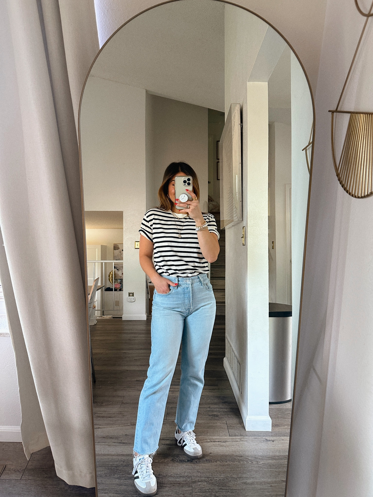 Another basic I love!  Stripe tee! This one is only $8 via H&M! 
Tee size small
Jeans size 25
Adidas samba OG, Levi’s straight leg jeans

#LTKShoeCrush #LTKFindsUnder100 #LTKFindsUnder50