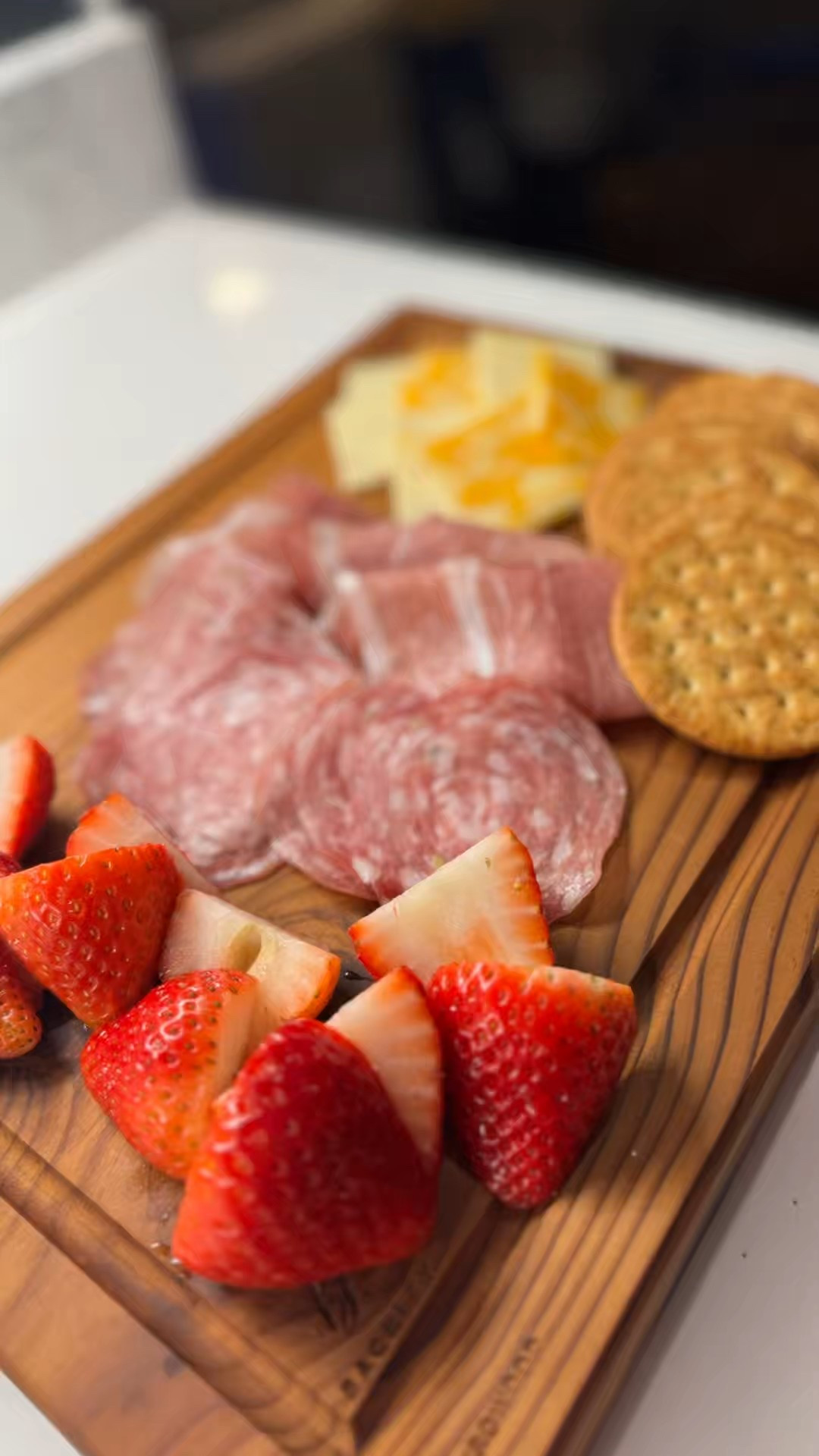 This premium artisan cutting board is perfect for gatherings and holiday parties. 

It’s also on sale for a limited time!

#LTKfoodie #LTKSaleAlert #LTKHome