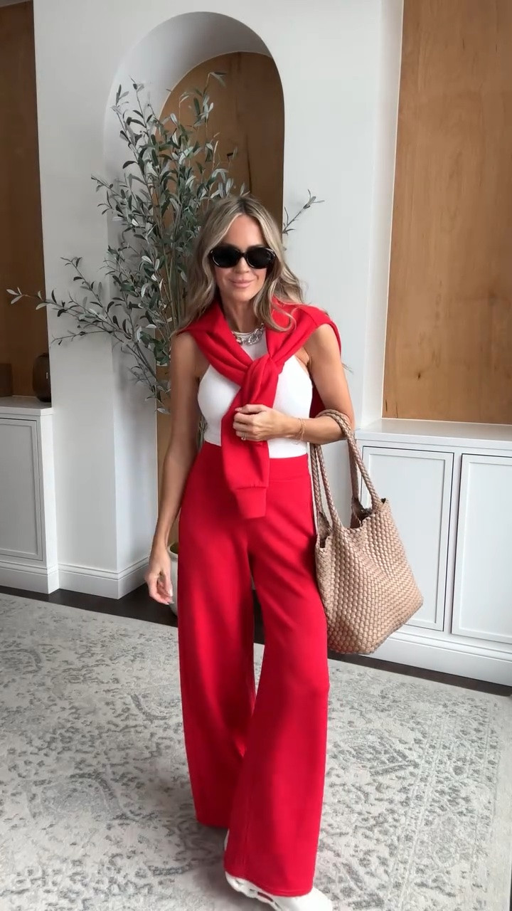 My favorite travel set of all time - comes in so many colors, length options, and the material is unmatched!

#airportoutfit #traveloutfits

#LTKActive #LTKTravel #LTKmomlife