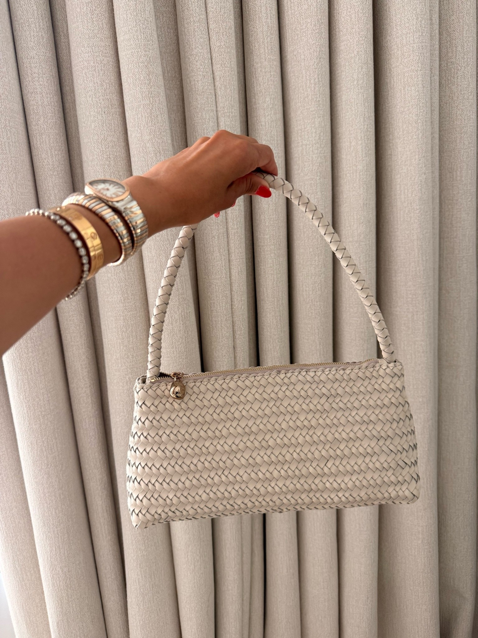 Loving this neutral woven bag for summer! The perfect size!

#LTKSeasonal