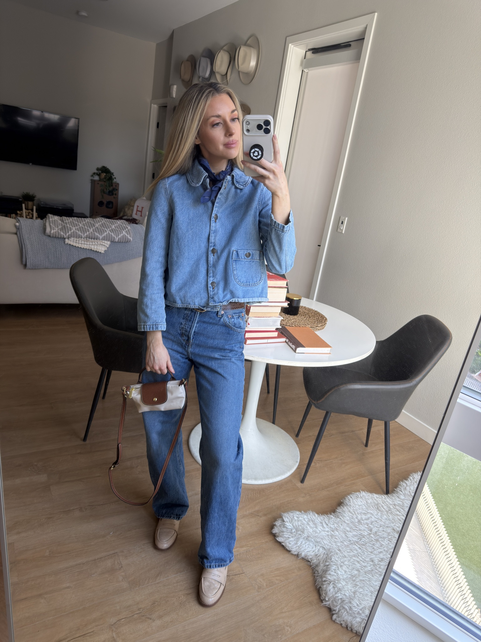 Love a good bandana accessory 

#LTKootd