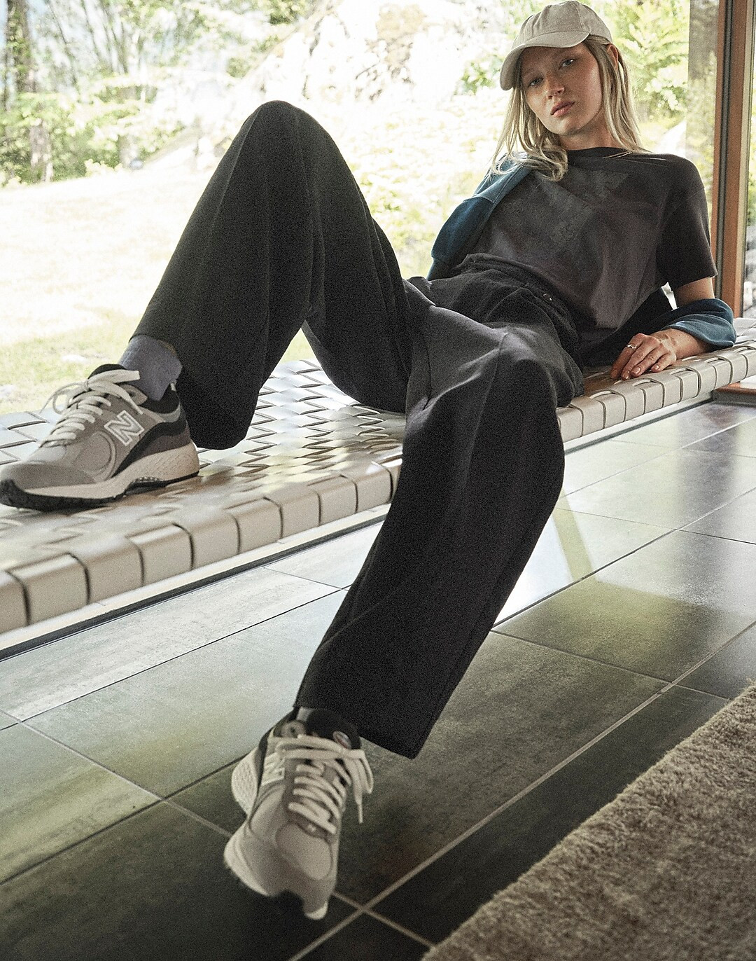 New Balance&reg; Unisex 2002R Sneakers | Madewell