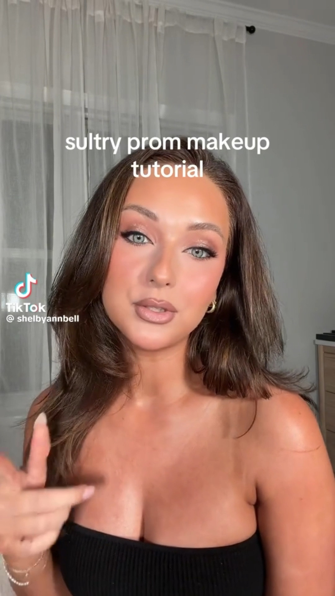 Prom glam 

#makeuptutorial #prommakeup #makeupinspo

#LTKBeauty #LTKgrwm #LTKdayinmylife