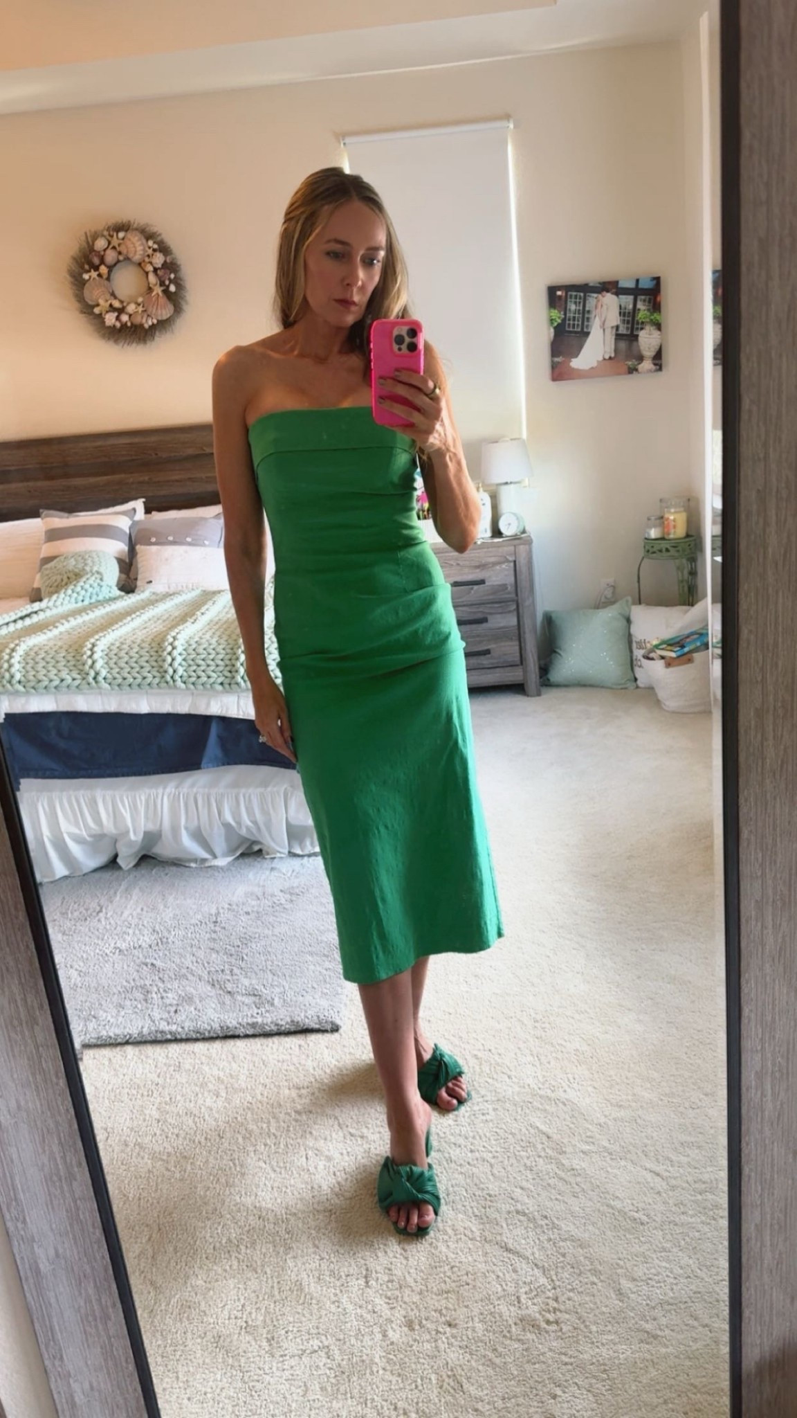 My favorite strapless dress is now available in blue or black!


#LTKSeasonal #LTKTall #LTKmomlife