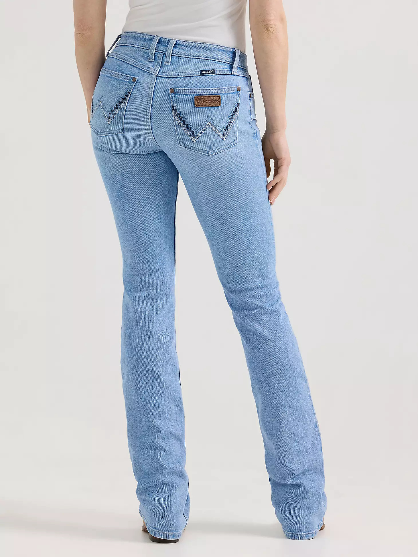Women's Wrangler Retro® Mae Mid Rise Bootcut Jean | Wrangler