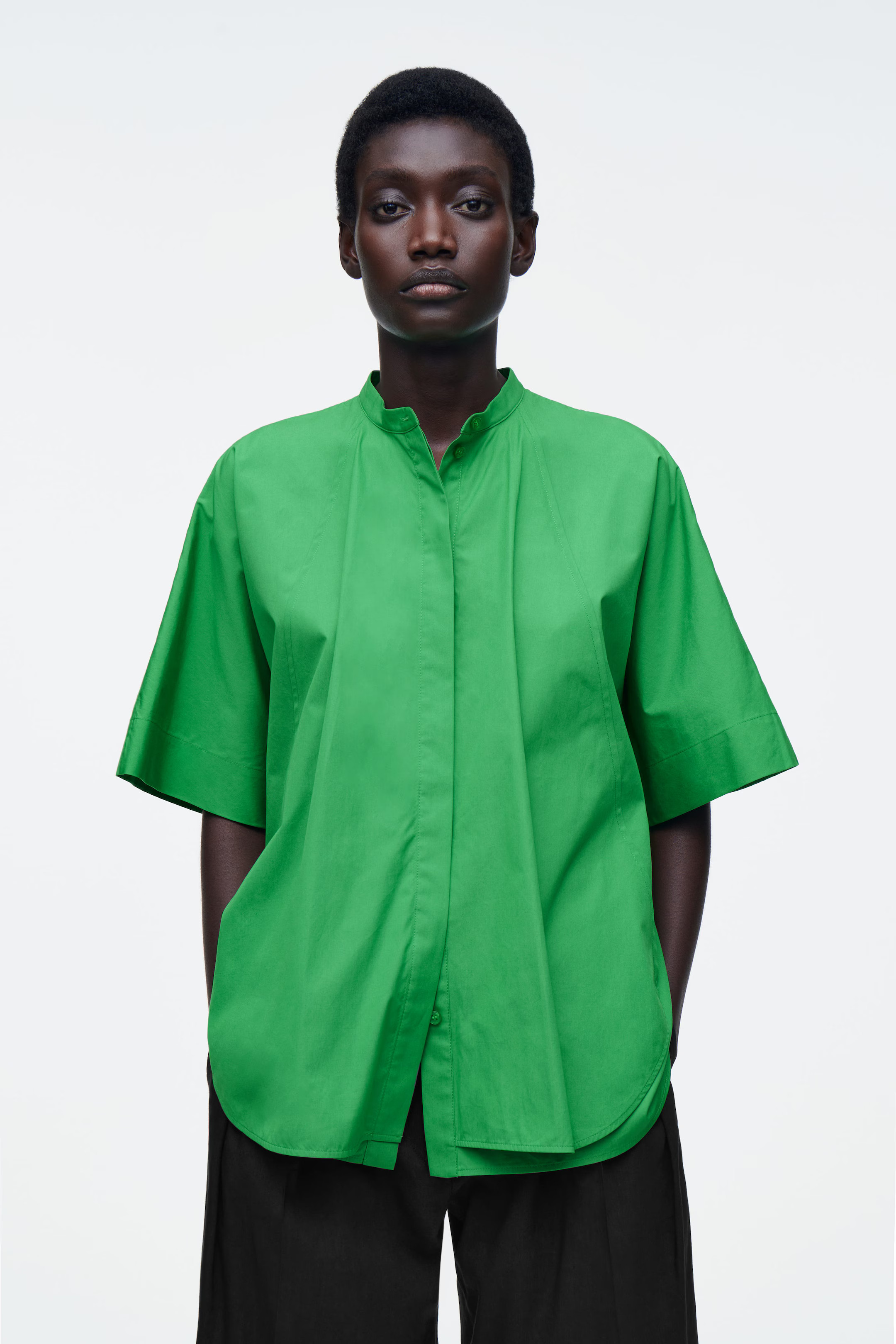 OVERSIZED CURVED-HEM COTTON SHIRT - GREEN | COS UK