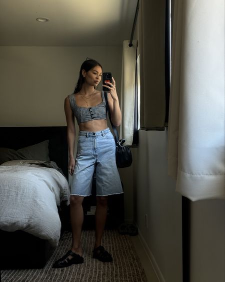 It was finally la weather in LA. I got these new long shorts which I wasn’t entirely sure I could pull off. But with a little top I feel like it was a vibe!

#LTKstyletip