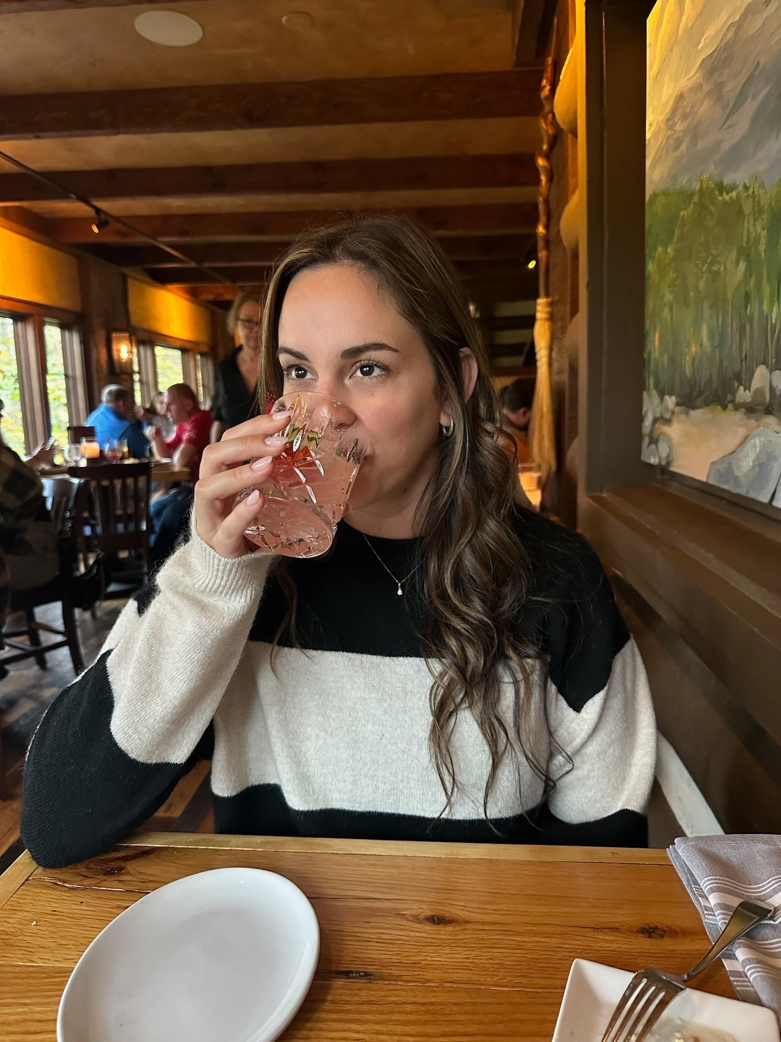 Perfect Fall sweater 🖤🤍

#LTKSeasonal #LTKFindsUnder50