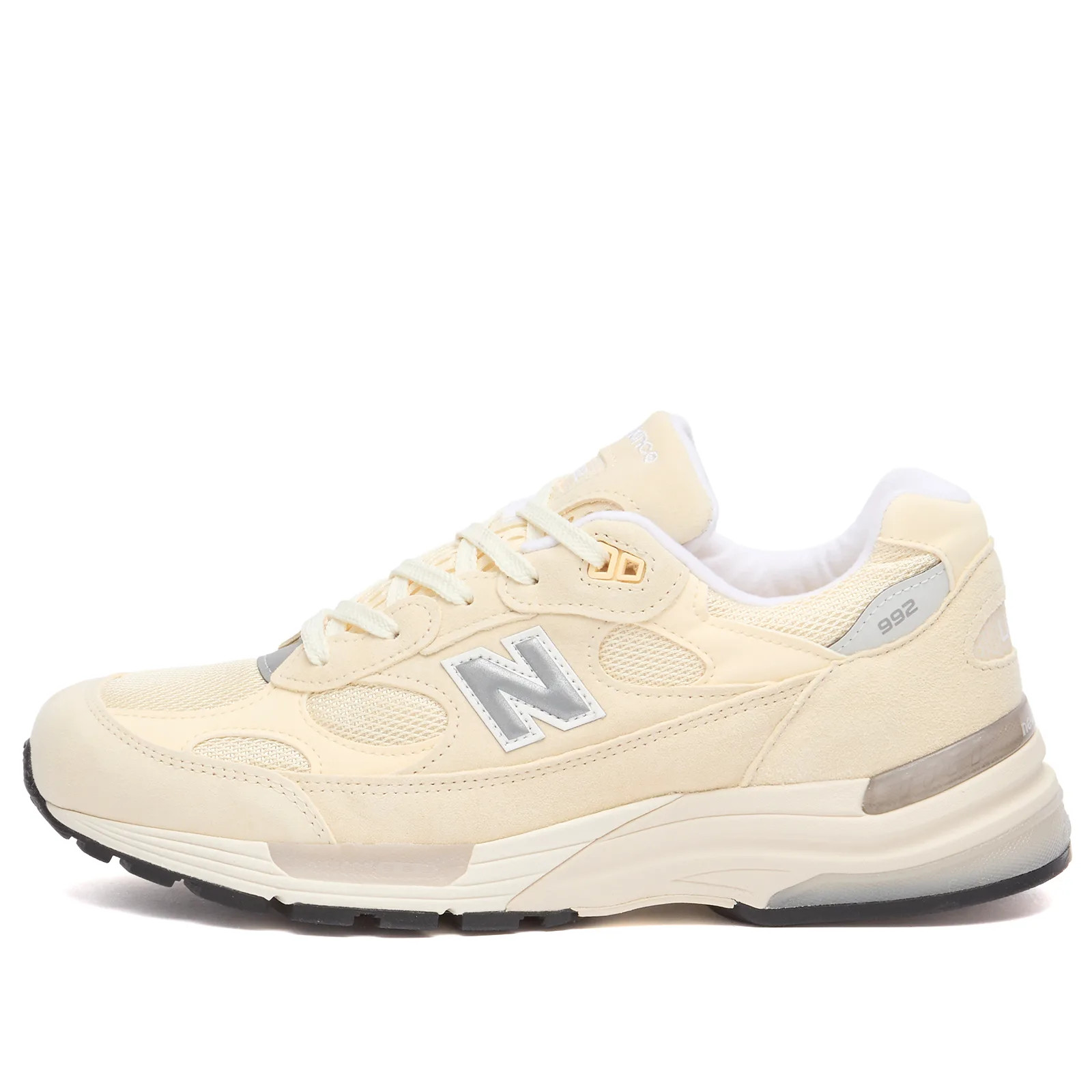 New Balance U992MC Sneaker - Made in USA in Cream, Size UK 7 | END. Clothing