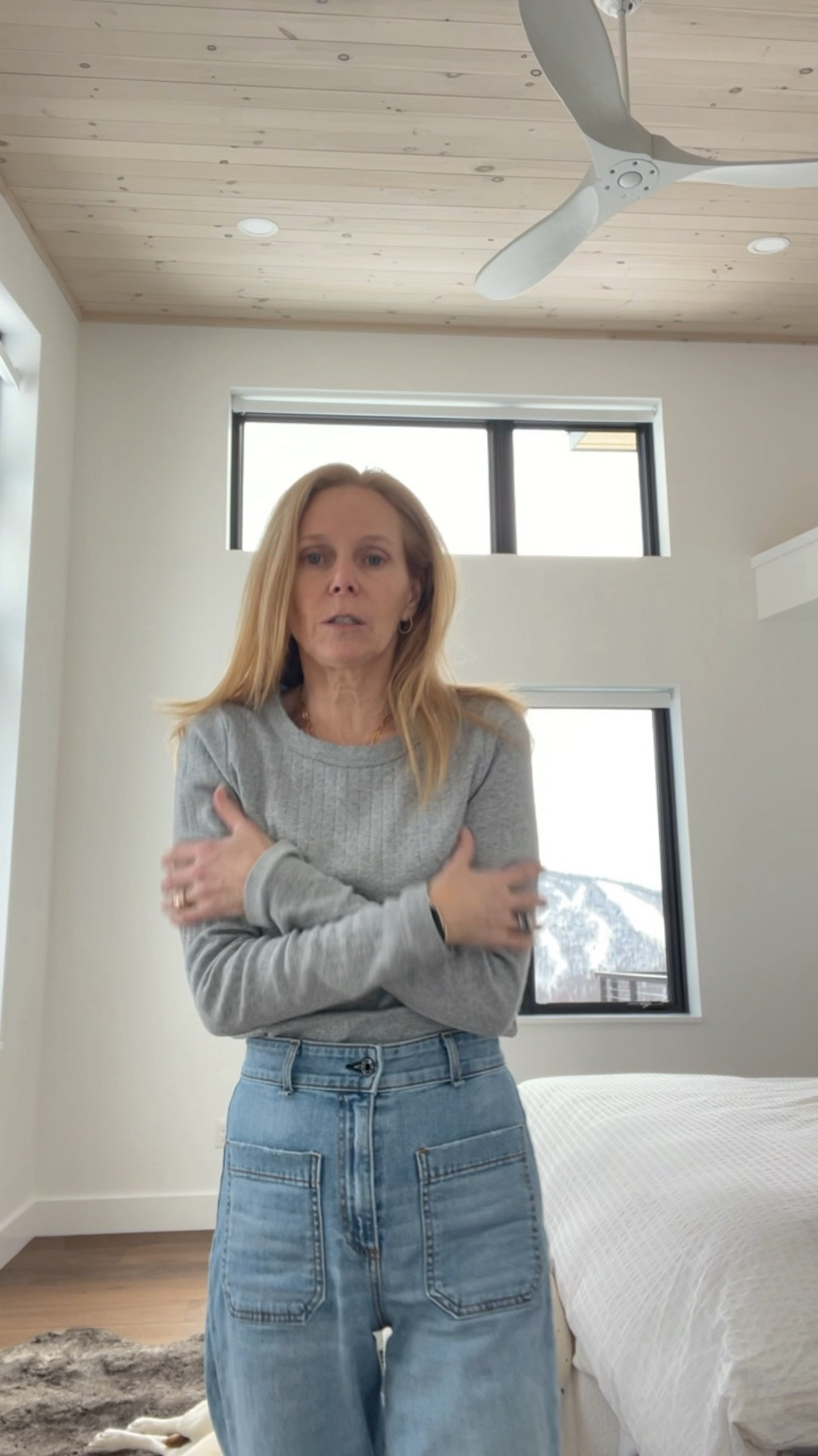 Long sleeve gray pointelle and Elin cashmere sweater. 



#LTKStyleTip