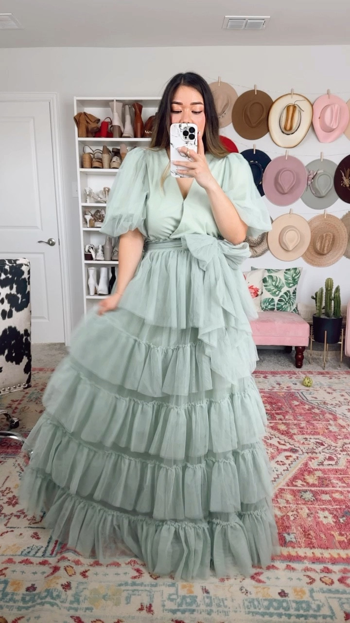 A Beautiful Feeling Seafoam Maxi Dress - wearing medium

Holiday outfit, Christmas outfit, holiday style, Christmas style, holiday fashion, Christmas fashion, holiday look, Christmas look,    holiday dress, Christmas dress, puff sleeve dress, sage dress, sage green dress, mint dress, mint green dress, seafoam dress, seafoam green dress, tulle dress, thanksgiving outfit, thanksgiving dress, thanksgiving style, thanksgiving fashion, thanksgiving look, fall family photos outfit, holiday family photos outfit, holiday card outfit, Christmas card outfit, special occasion dress, special occasion outfit, formal dress, formal dinner dress, evening dress, dramatic dress, love shack fancy lookalike, selkie lookalike, black tie event dress, wedding guest dress, NYE outfit, NYE fashion, nye style, nye look, New Year’s Eve outfit, New Year’s Eve fashion, New Year’s Eve style, New Year’s Eve look, midsize fashion, midsize style, midsize outfit, midsize look, midsize blogger, midsize influencer 

#LTKHoliday #LTKmidsize #LTKSeasonal