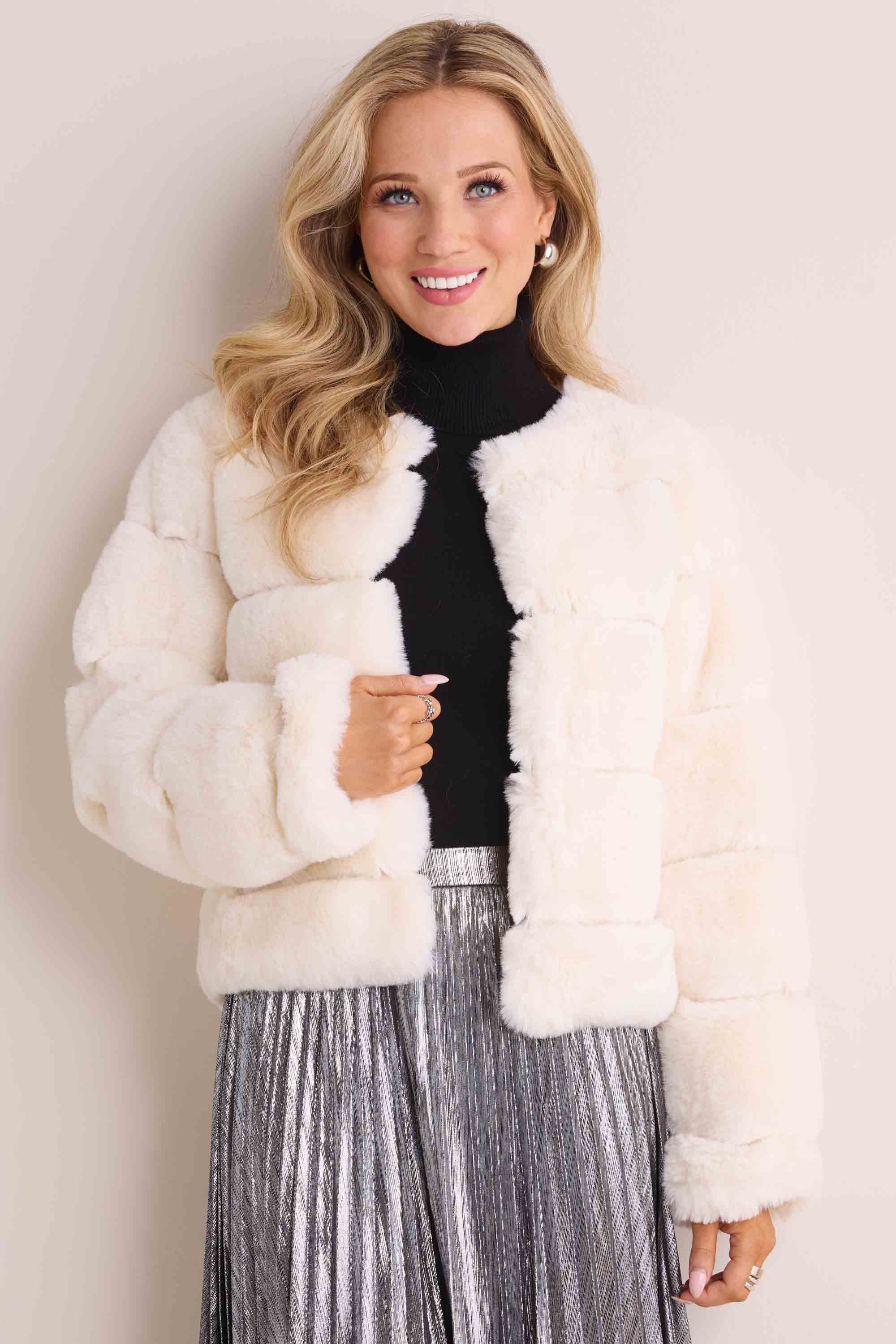 Janet Faux Fur Jacket- Ivory | Avara