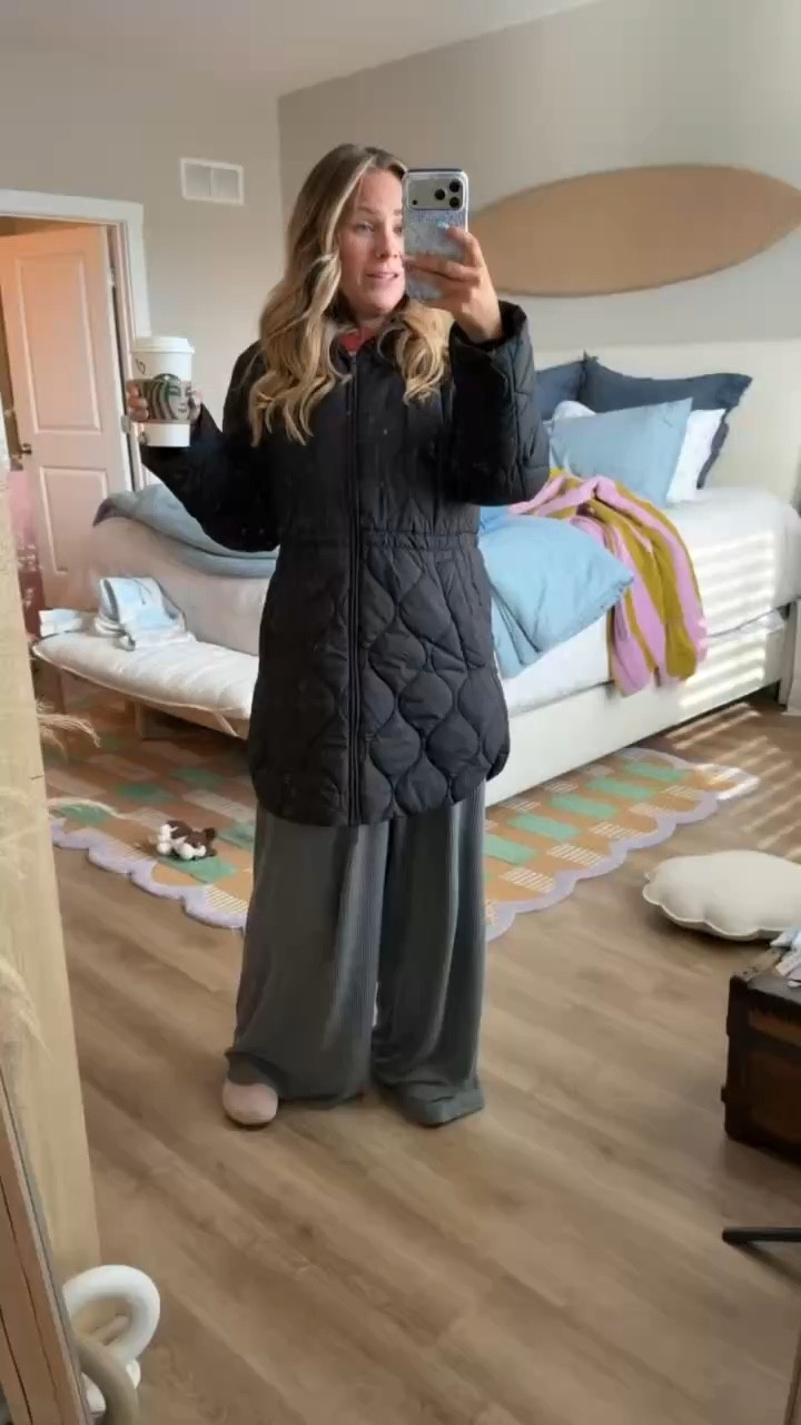 Obsessed is an understatement—this is the layer I keep grabbing every single day. Lightweight, goes with everything, and somehow makes even leggings + sneakers look intentional.

Perfect for those “what is this weather” spring days when it’s chilly in the morning but warm by lunch.



#LTKSeasonal #LTKootd #LTKPetite