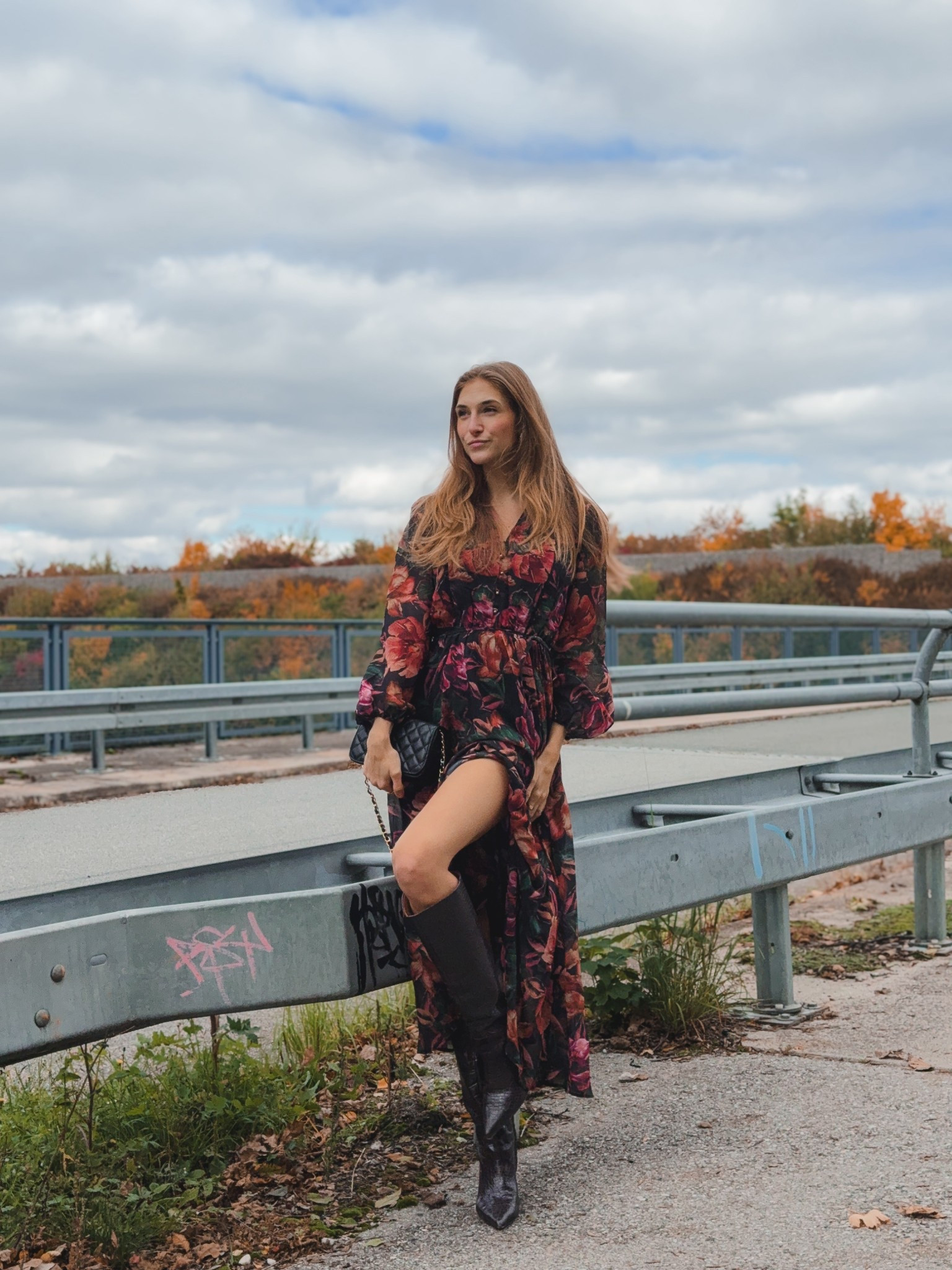 Kompletter Look von Bonprix - 15% Rabattcode: ani15
(Gilt vom 17.10 .-einschl. 19.10.2025) ❤️‍🔥

@shop.ltk #liketkit #liketk.it/anikateller  #liketk.it/bonprix 

#LTKautumn #LTKshoes #LTKkleider