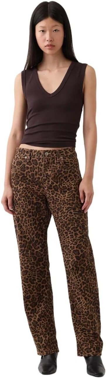 GAP Women's Mid Rise Straight Taper Jeans | Amazon (US)