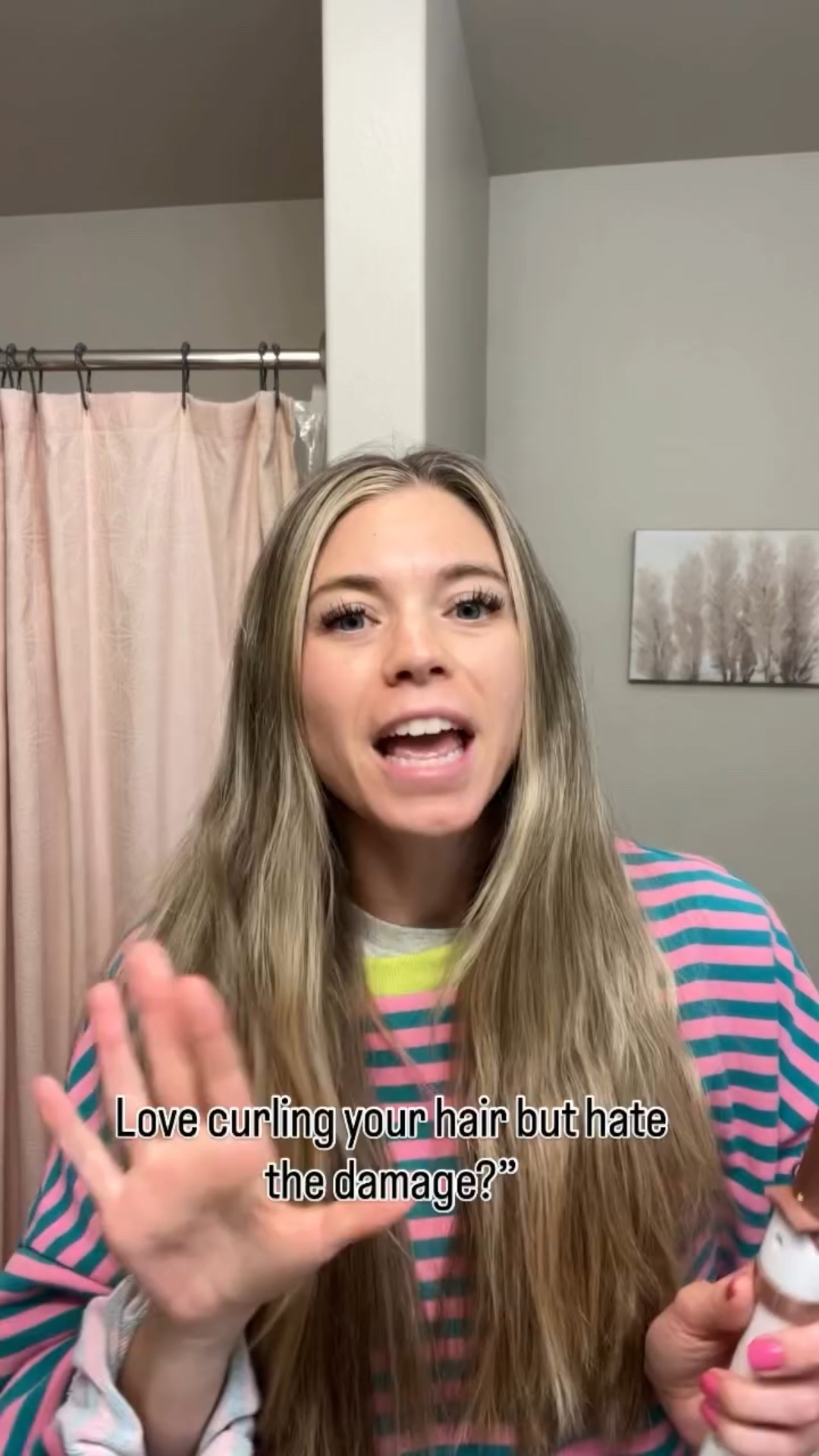 Curling your hair doesn’t have to destroy your ends.

It’s not about quitting heat. It’s about how you use it.

This technique changed how my curls stay and the health of my hair

#hairtutorial #heatdamagetips #curlingiron #hairtools #beautycreator