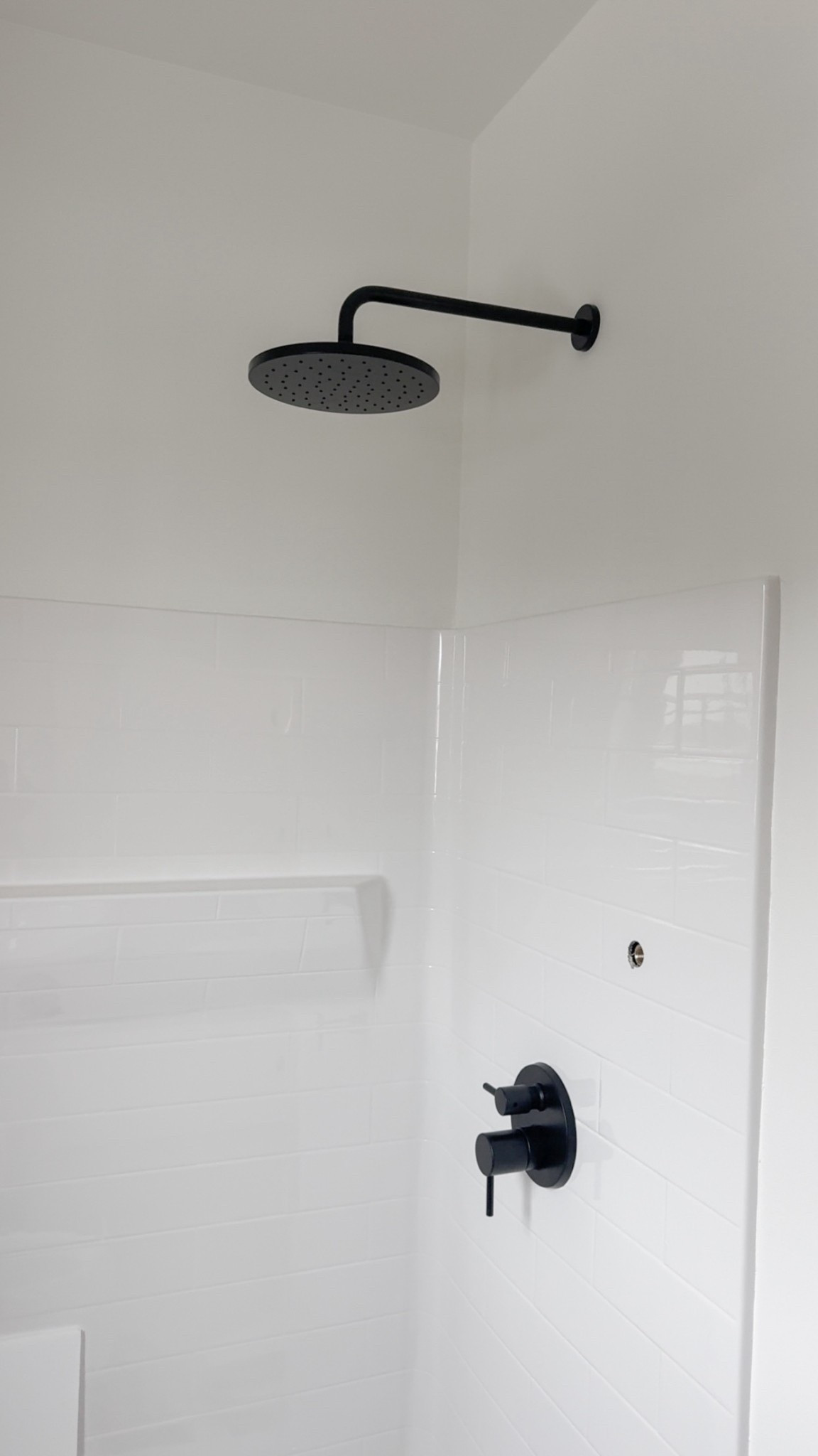 Modern matte black shower fixture

#LTKSaleAlert #LTKHome