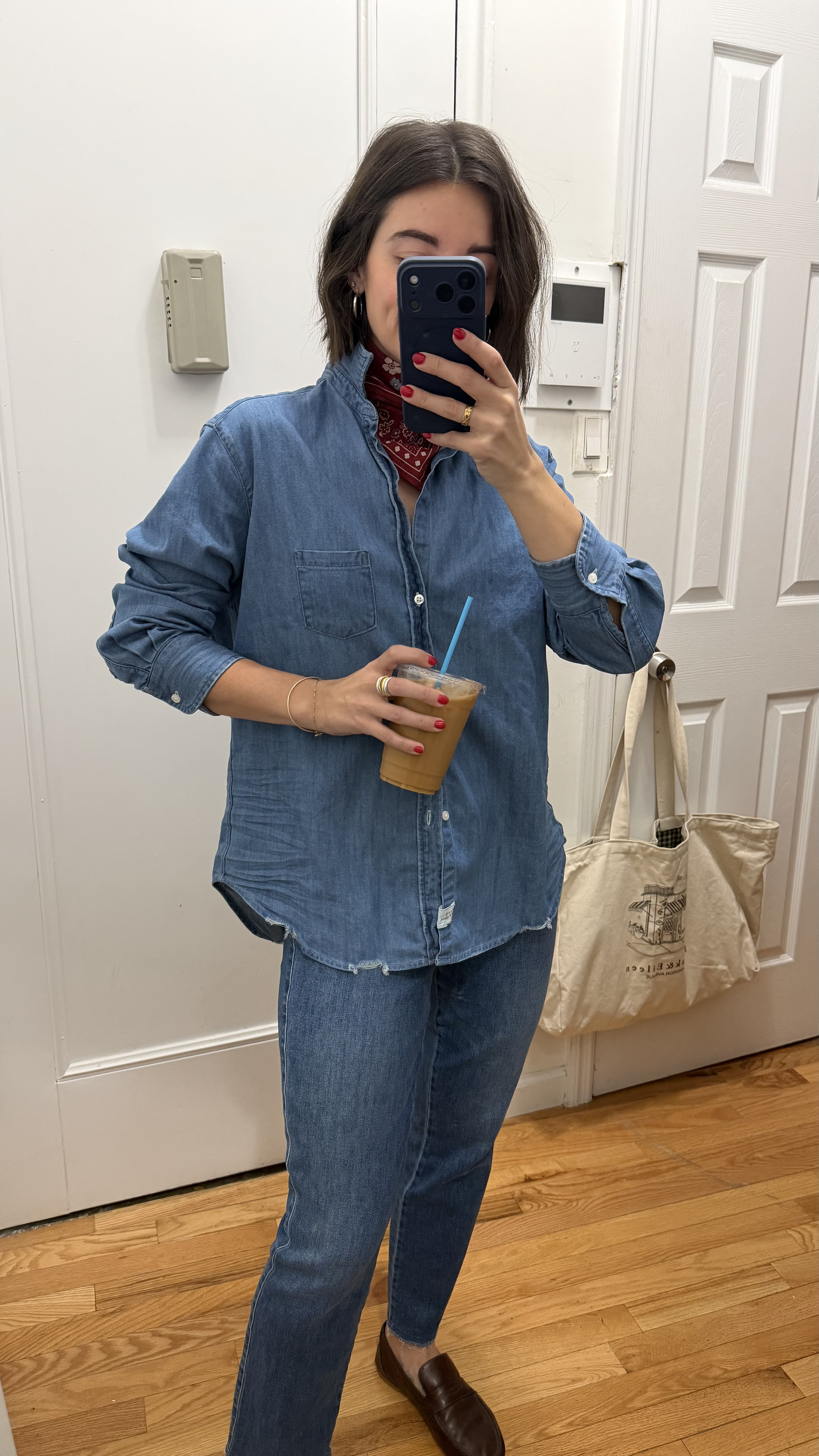Best denim shirt you will ever find!! 

Outfit ideas
Denim on denim
Canadian tuxedo
Casual style
French style
Classic style 

#LTKootd