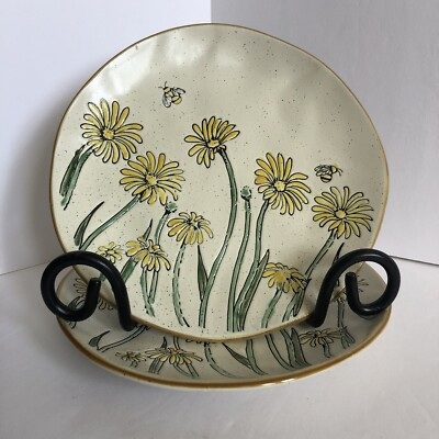 Spectrum Designz Daisy Bee Field Luncheon Plate Raised Design Uneven 8.5" Set 2 | eBay US