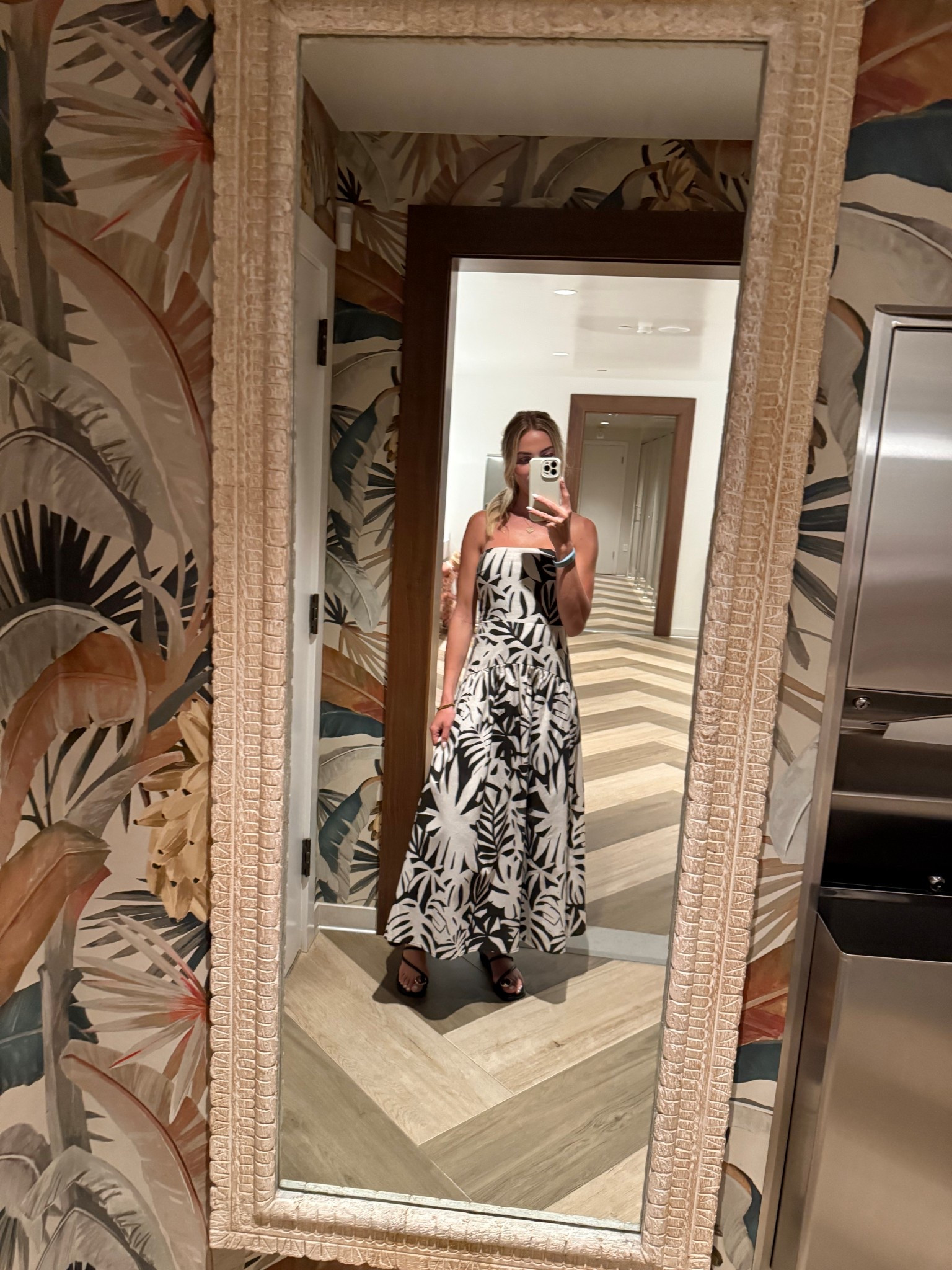 Vacation dress, Hawaii


#LTKShoeCrush #LTKTravel