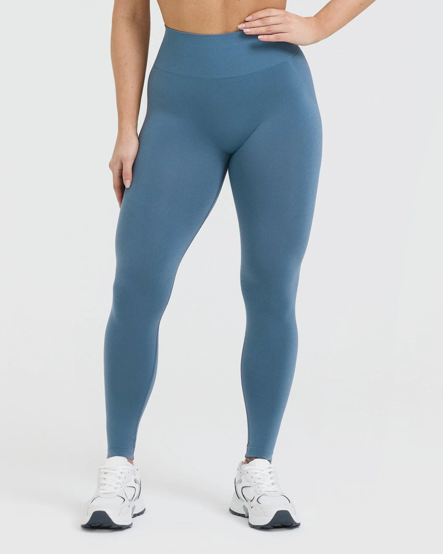 Effortless Seamless Leggings 
 Moonstone Blue | Oner Active (UK / US)