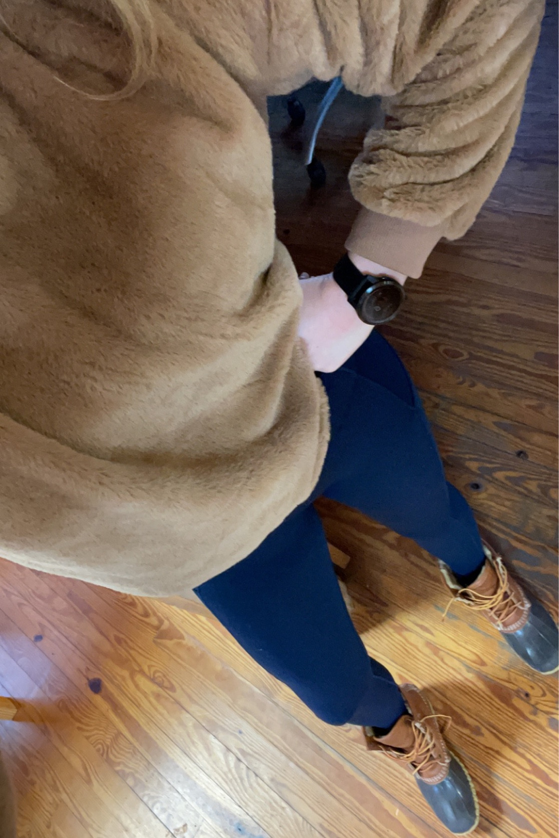 OOTD of a real estate agent showing tons of houses on FaceTime in the rain!

#LTKfit #LTKFind #LTKunder50