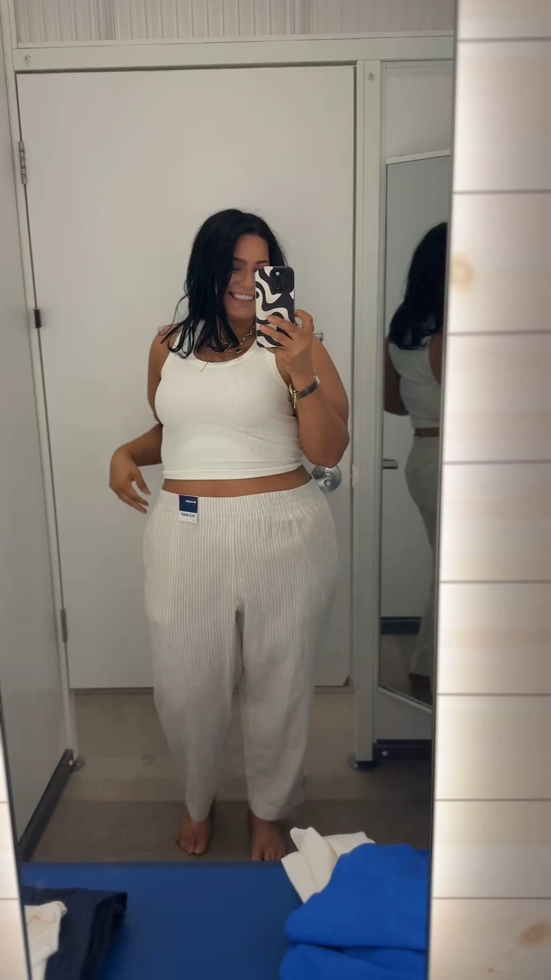 5’6” 225lbs 38B size 16/18 I own these pants in wide leg and the ankle straight are so cute!! These are a 2X, I could definitely have tried an XL but I wanted these to wear with a bathing suit as easy cover up pants so I sized up. They are also a bit see thru, but not completely so I would only use them as lounge or coverup. Top is perfection, a way elevated ribbed material and I’m wearing L.

Tank- L
Bottoms- XXL because I wanted oversized as a coverup 

#LTKMidsize #LTKSpringSale #LTKOver40